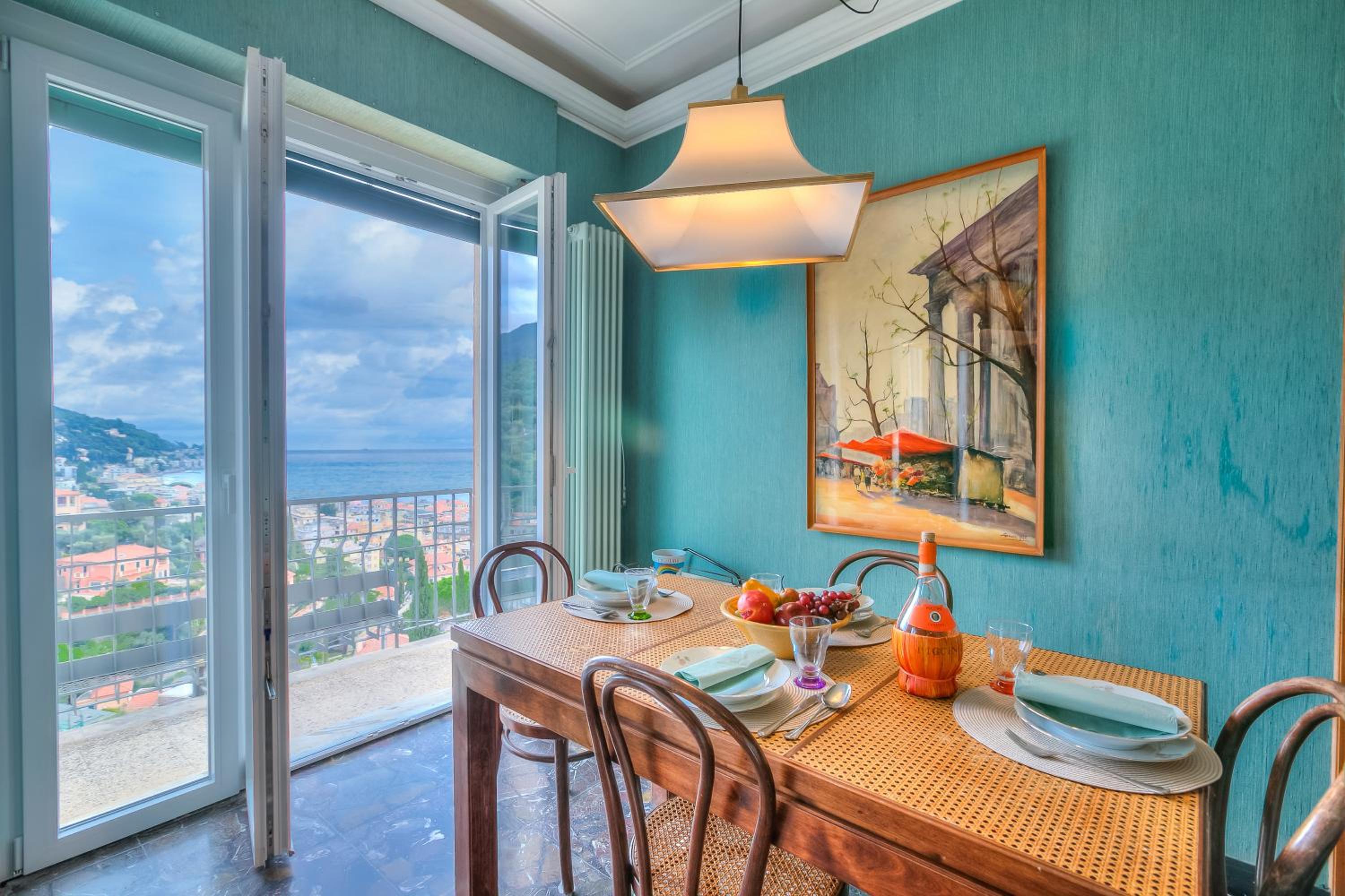 Simply Romantic Sea View - Happy Rentals view 4