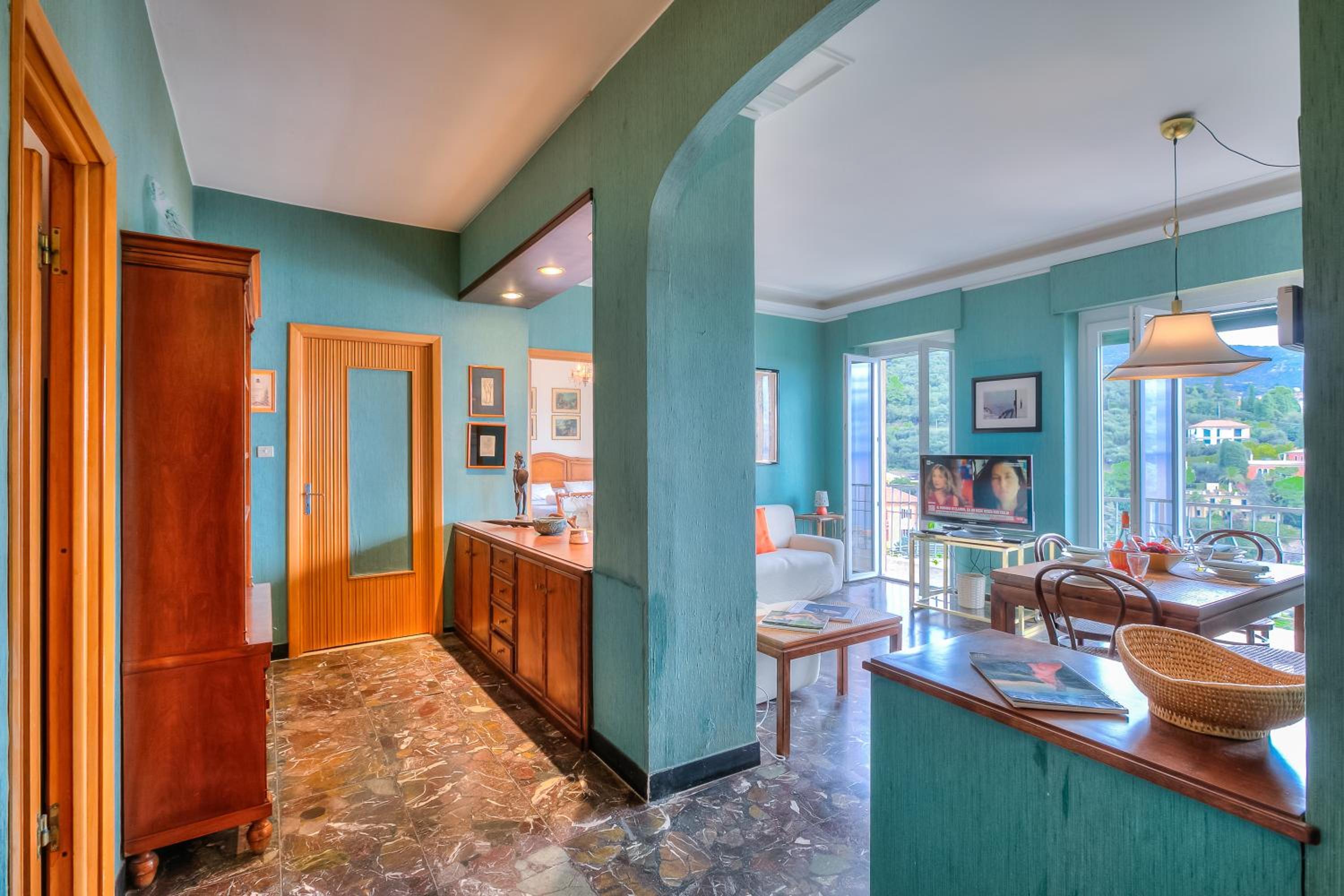 Simply Romantic Sea View - Happy Rentals view 5