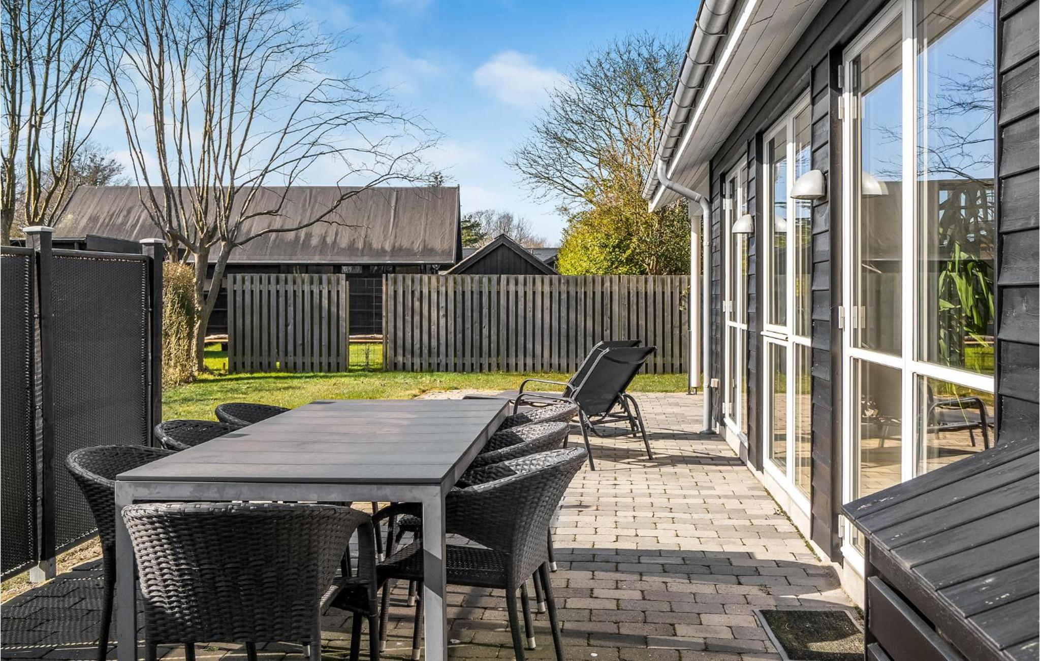 Nice Home In Juelsminde With Wifi