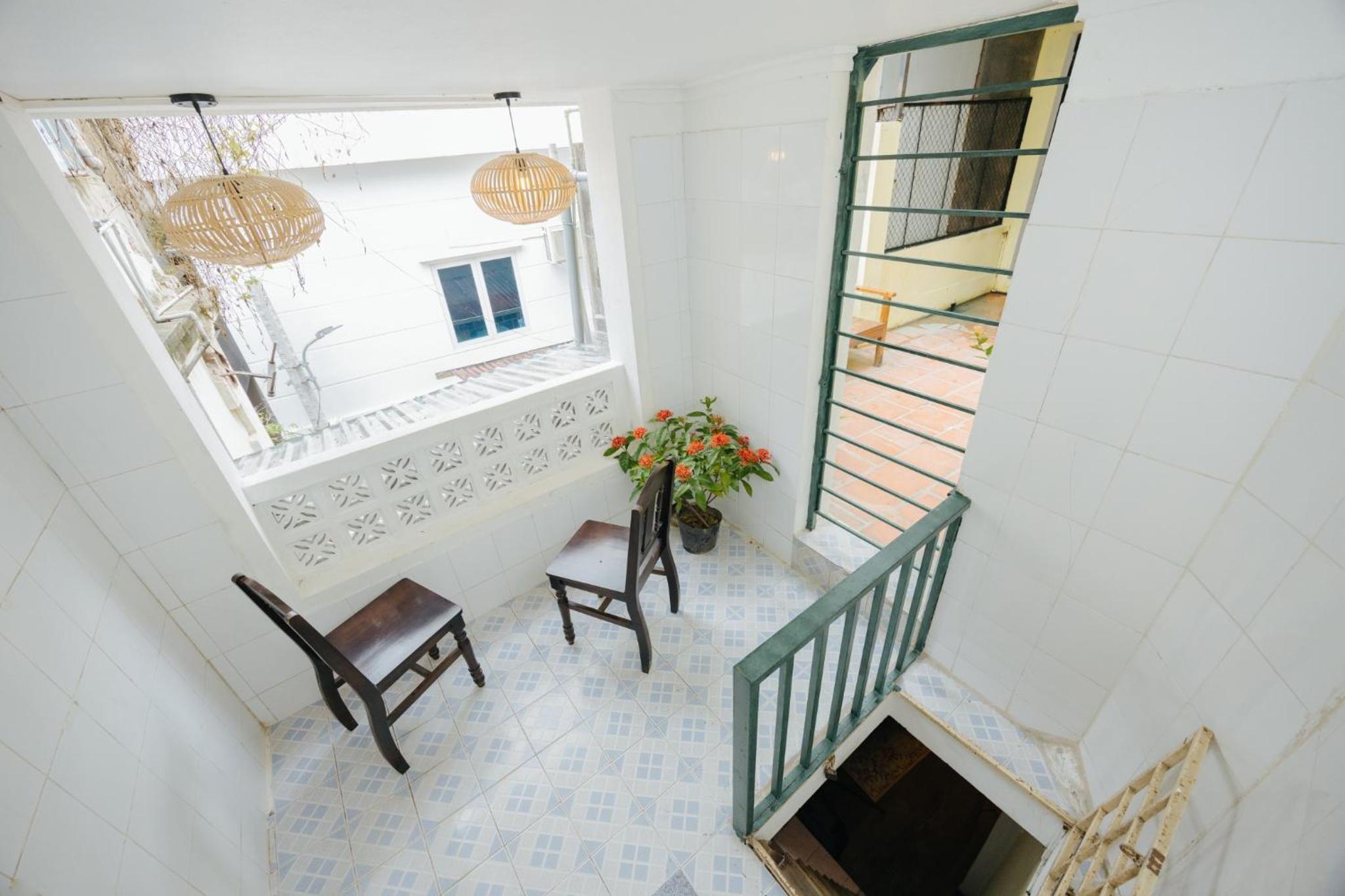 Homestay and Eggcoffee Central Hanoi Old Quarter