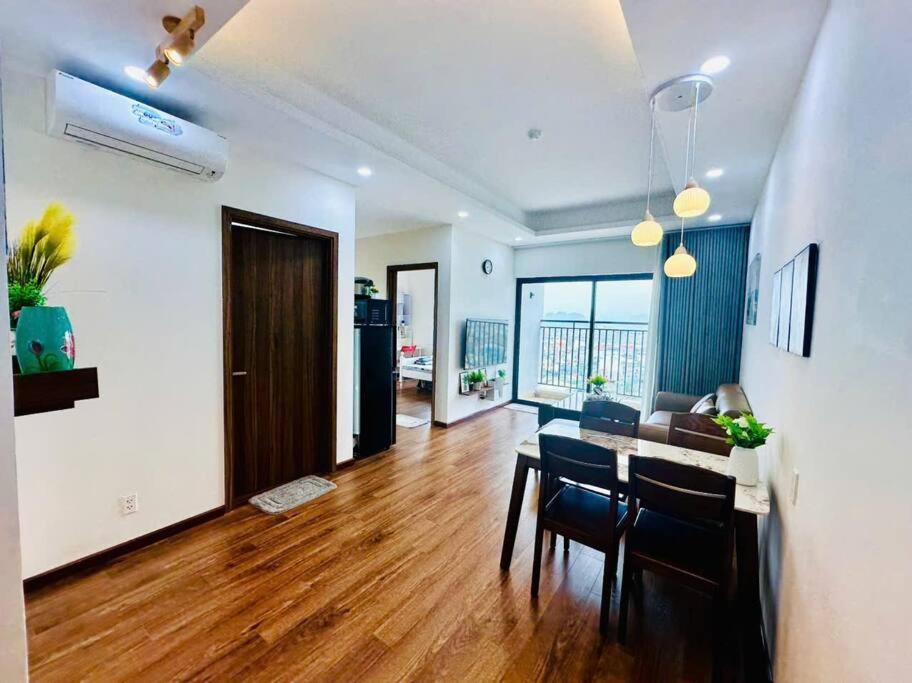 Apartment in Cam Pha city with amazing ocean view view 3