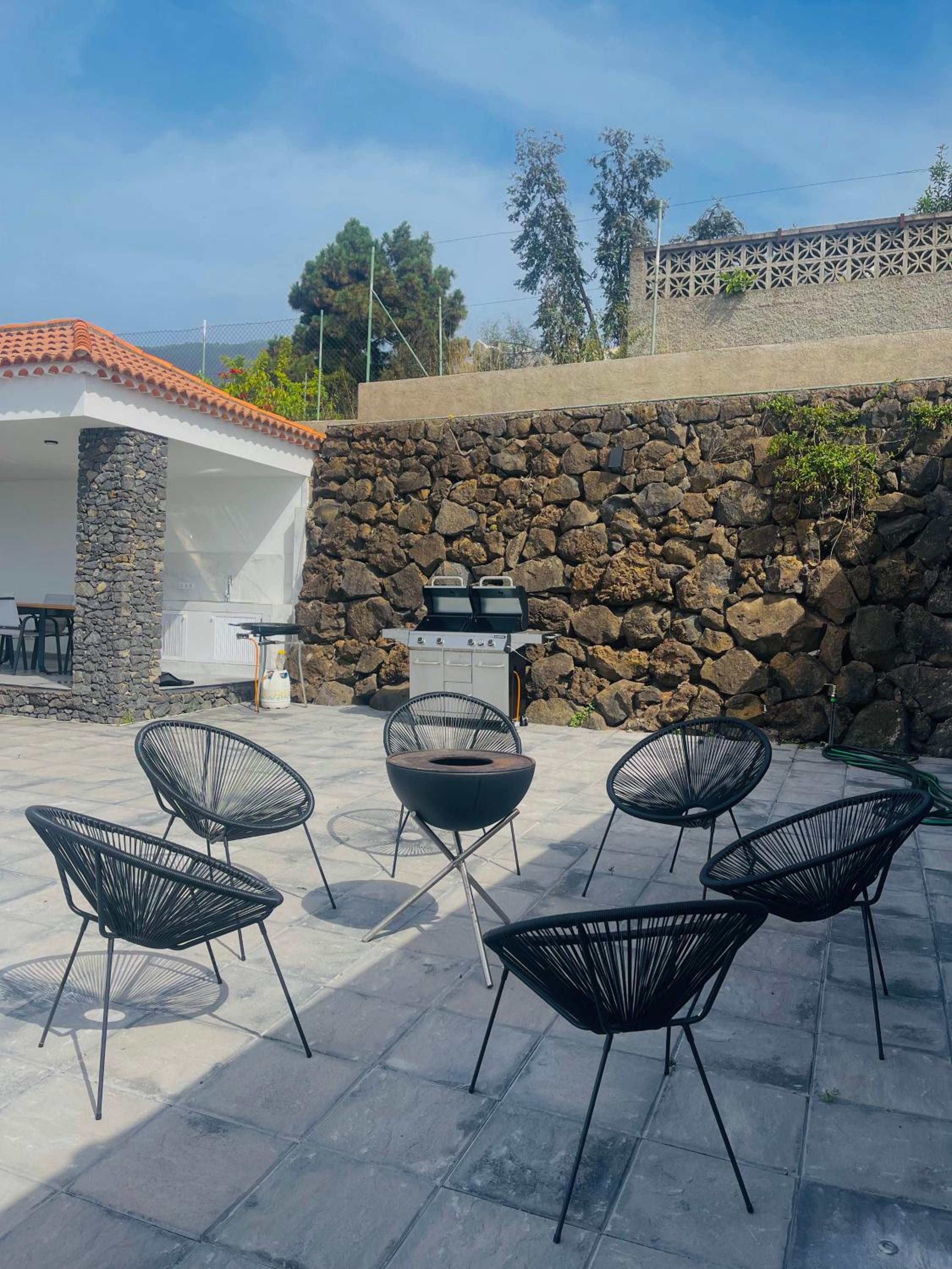 Dragon Tree Villa with Heated Private Pool Tenerife