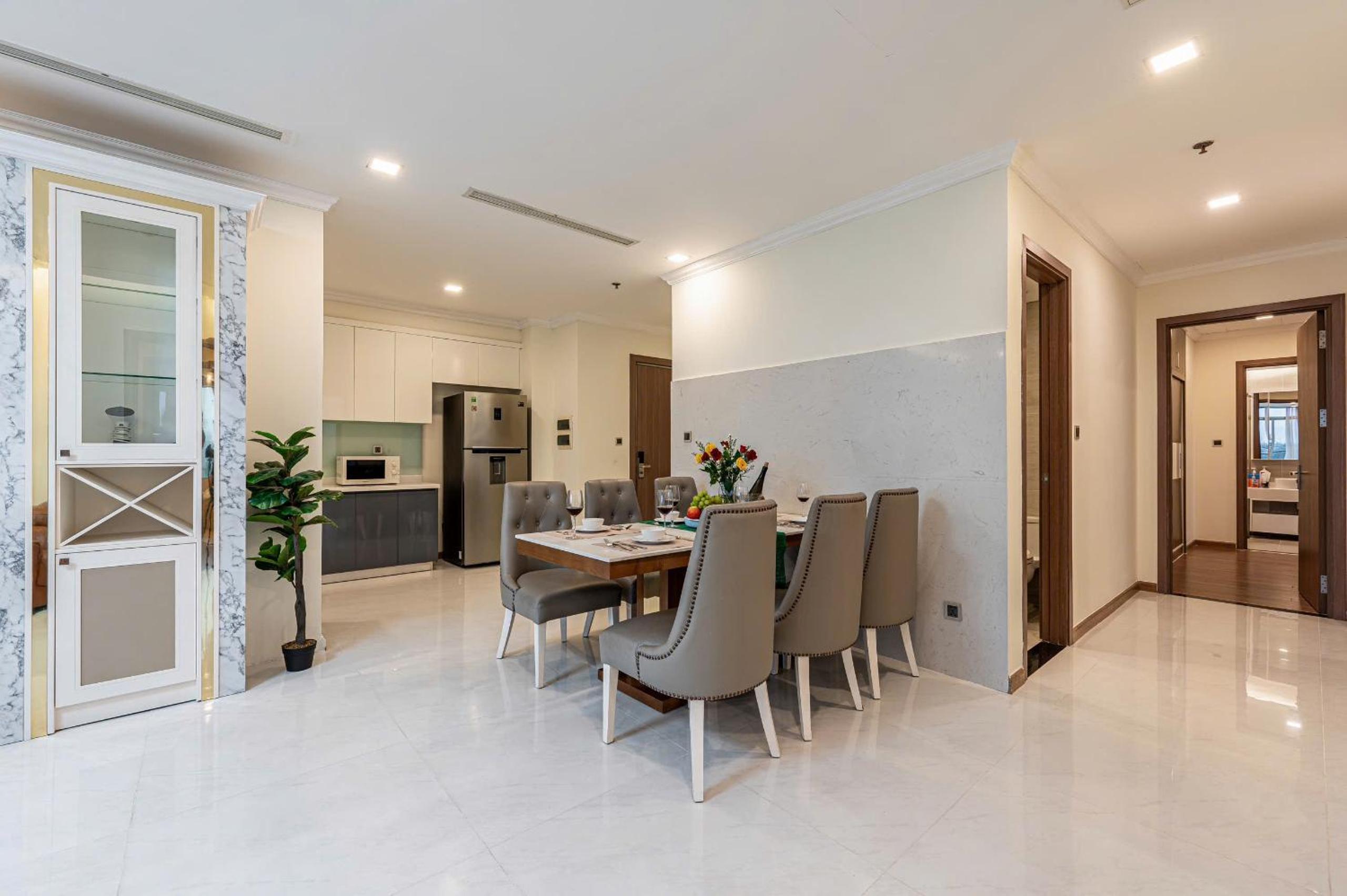 Luxury Apartment at Vinhomes Central Park