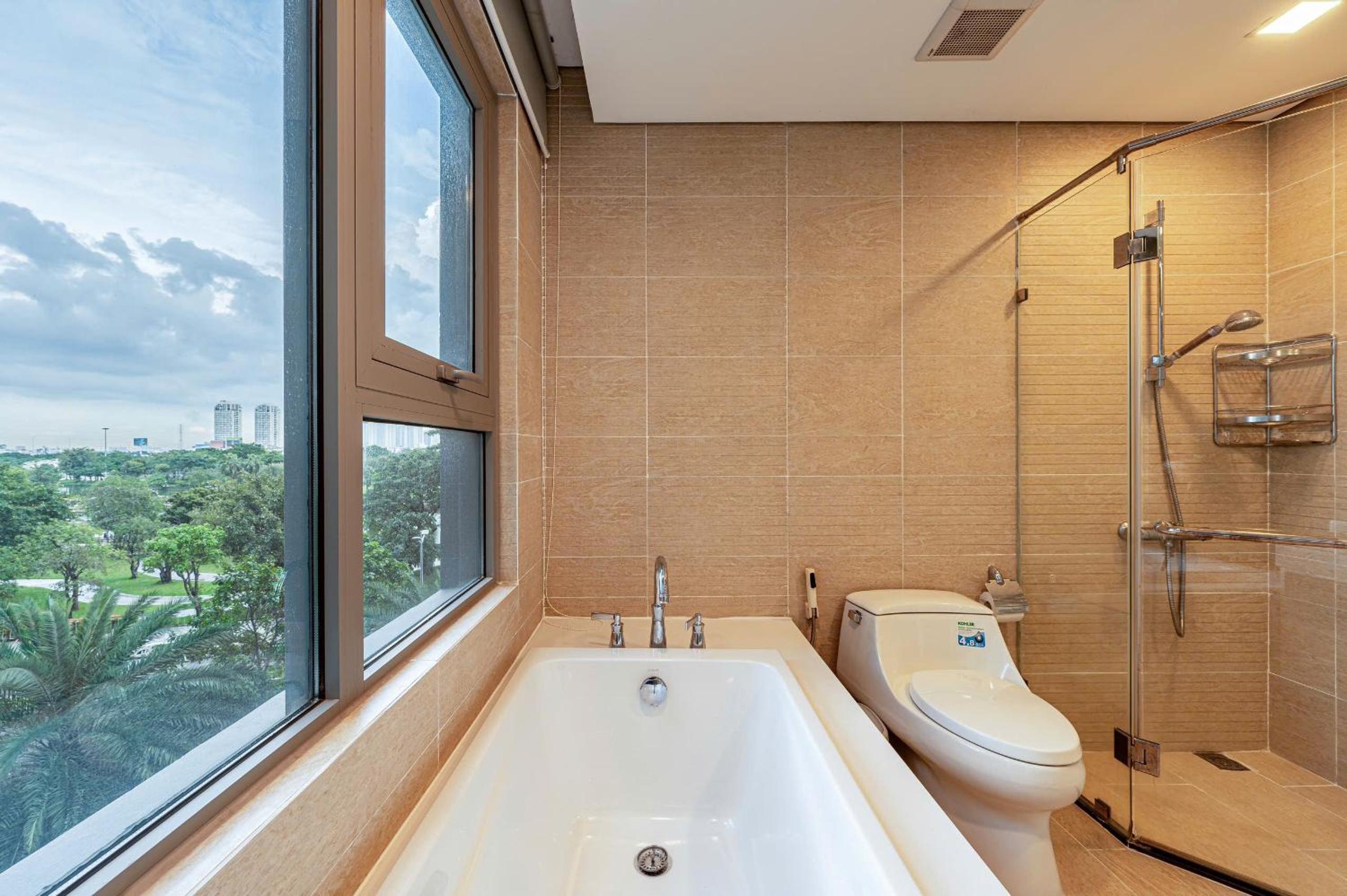 Luxury Apartment at Vinhomes Central Park