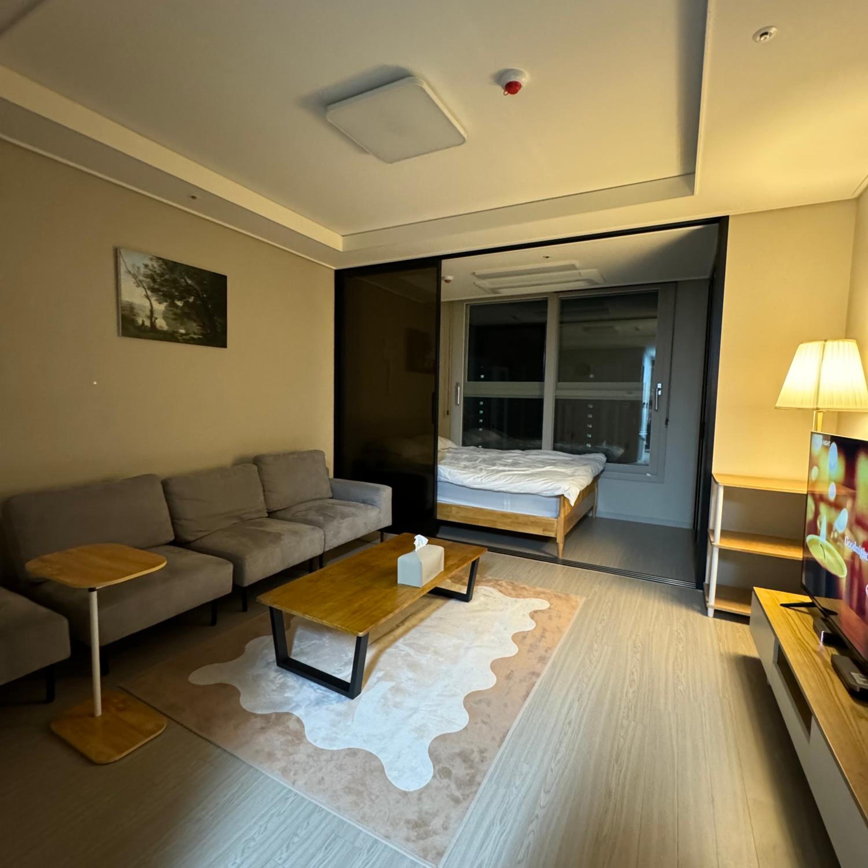 Reve House