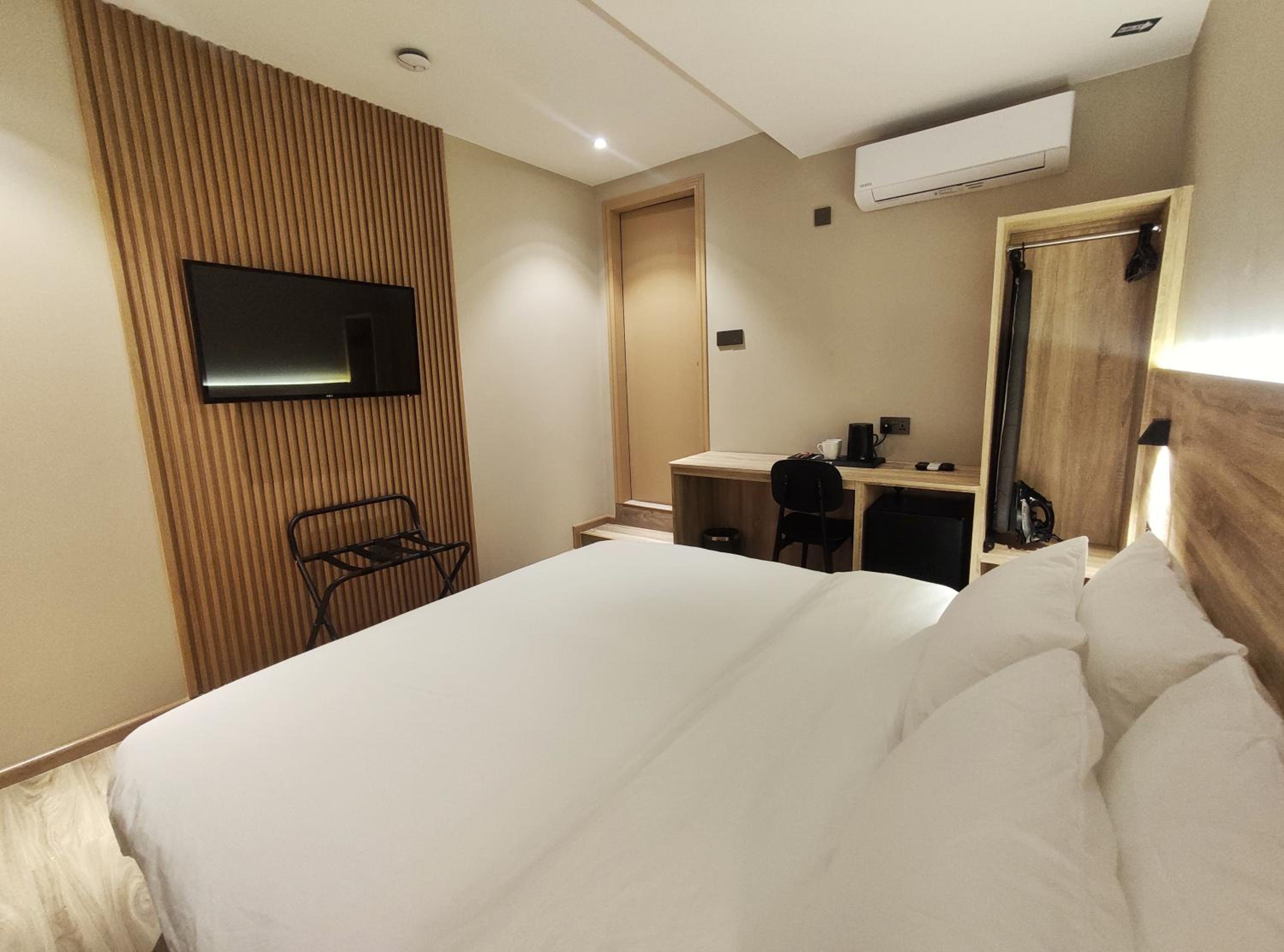 Nuvo Hotel