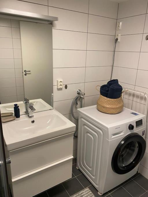 Central apartment with free parking near ski trail view 5