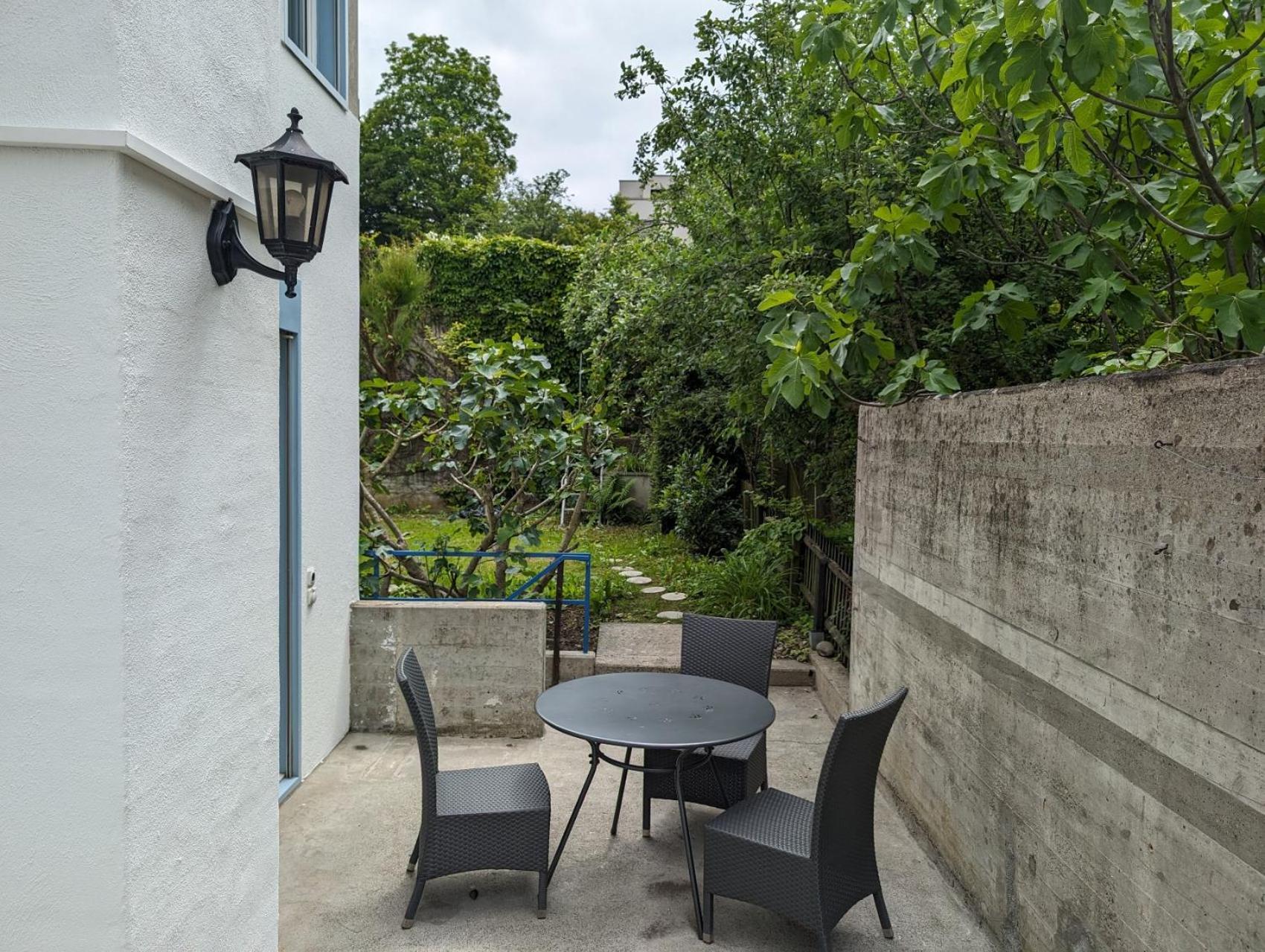 Stilvolles Privatzimmer im Einfamilienhaus nahe Basel