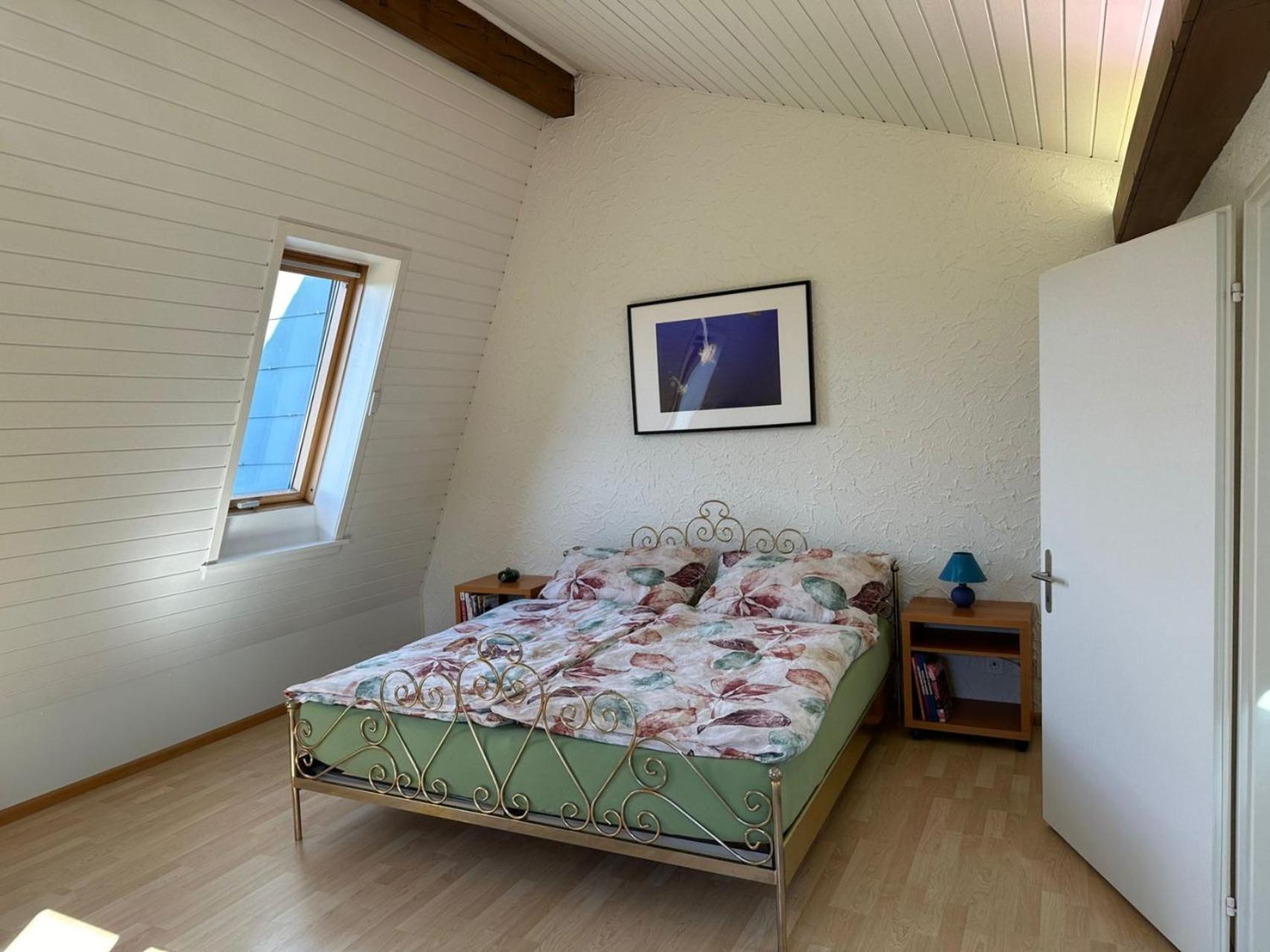 Stilvolles Privatzimmer im Einfamilienhaus nahe Basel