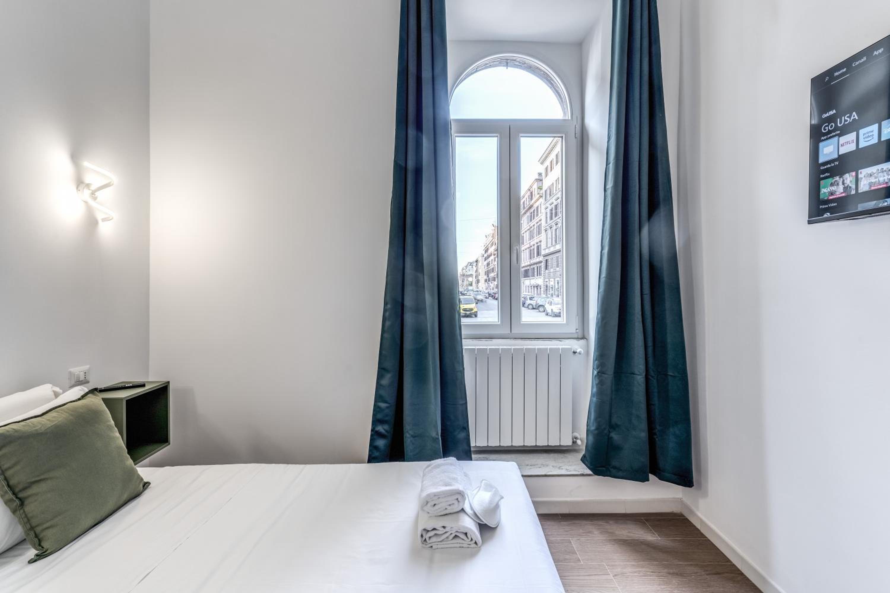 Domus Alessandro City Apartment