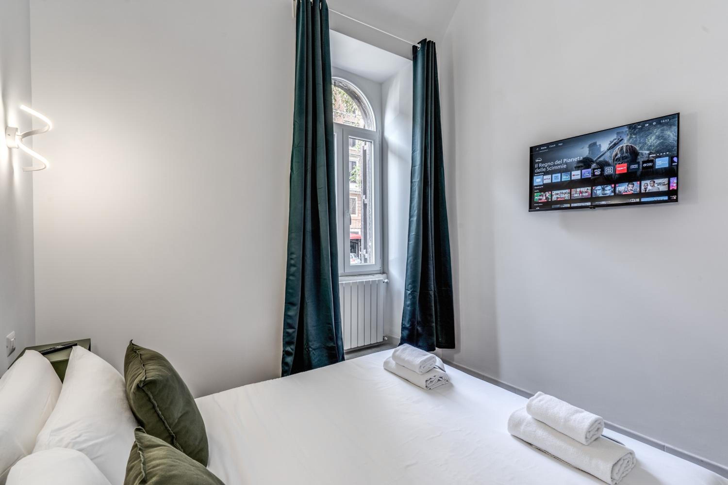 Domus Alessandro City Apartment