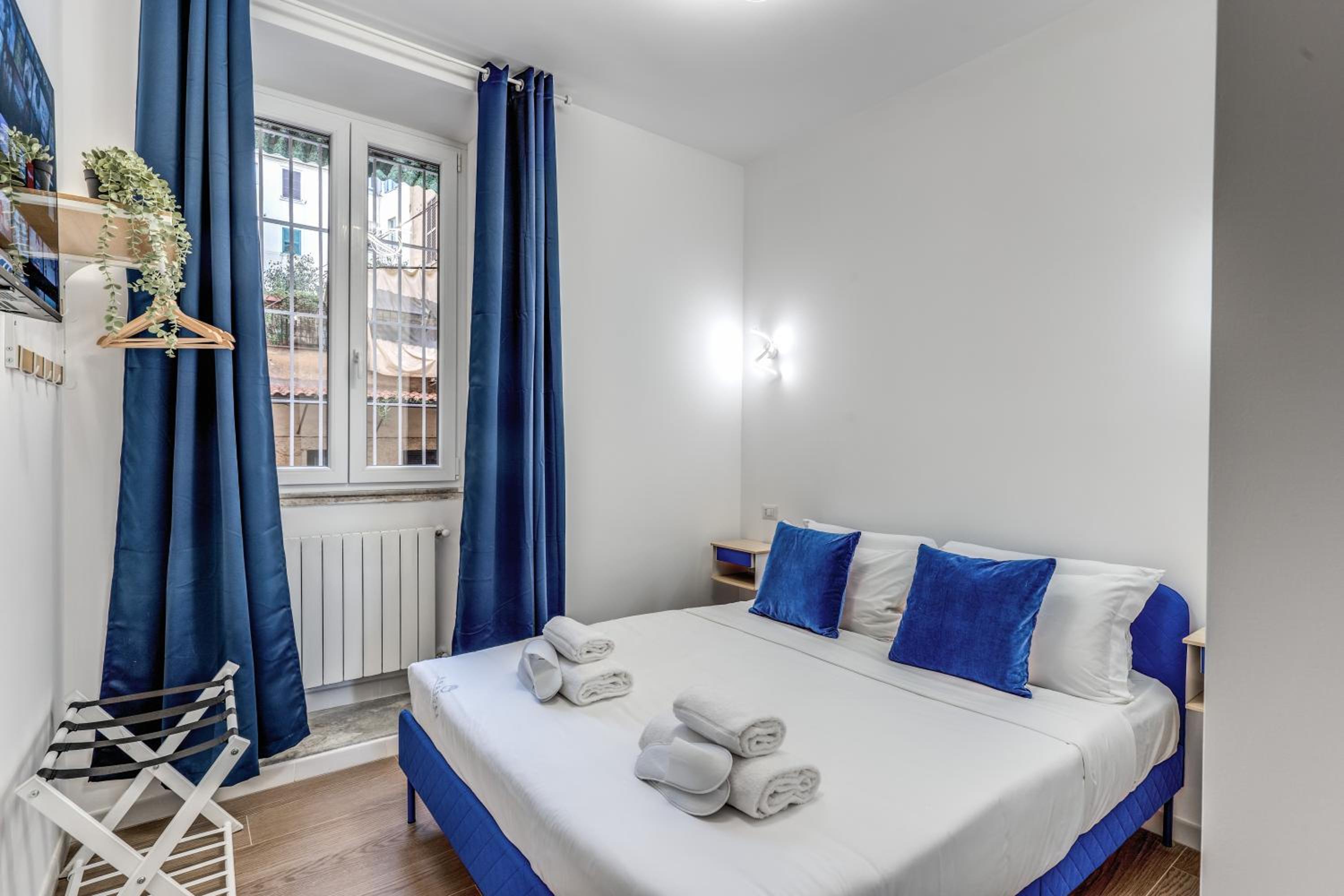 Domus Alessandro City Apartment