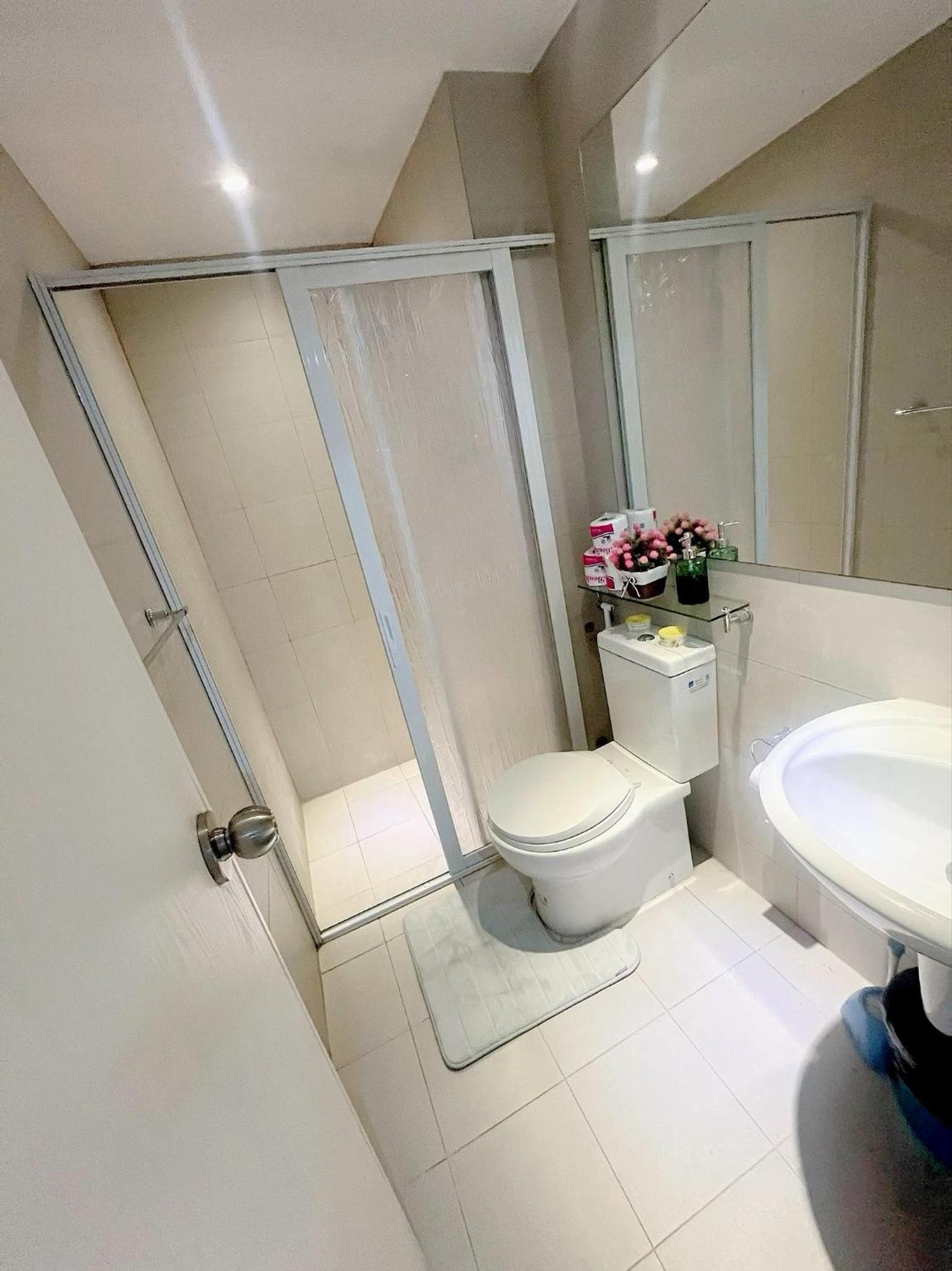 2 Bedrooms Penthouse in Azure Parañaque