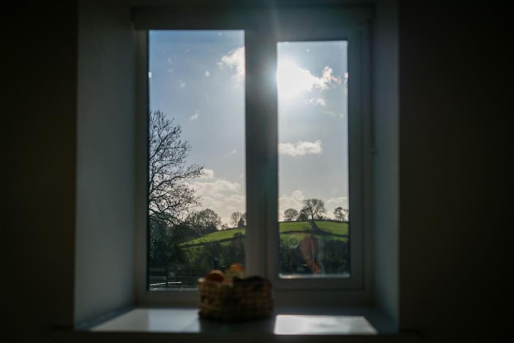 Luxury newly converted oak cottage with hot tub view 4