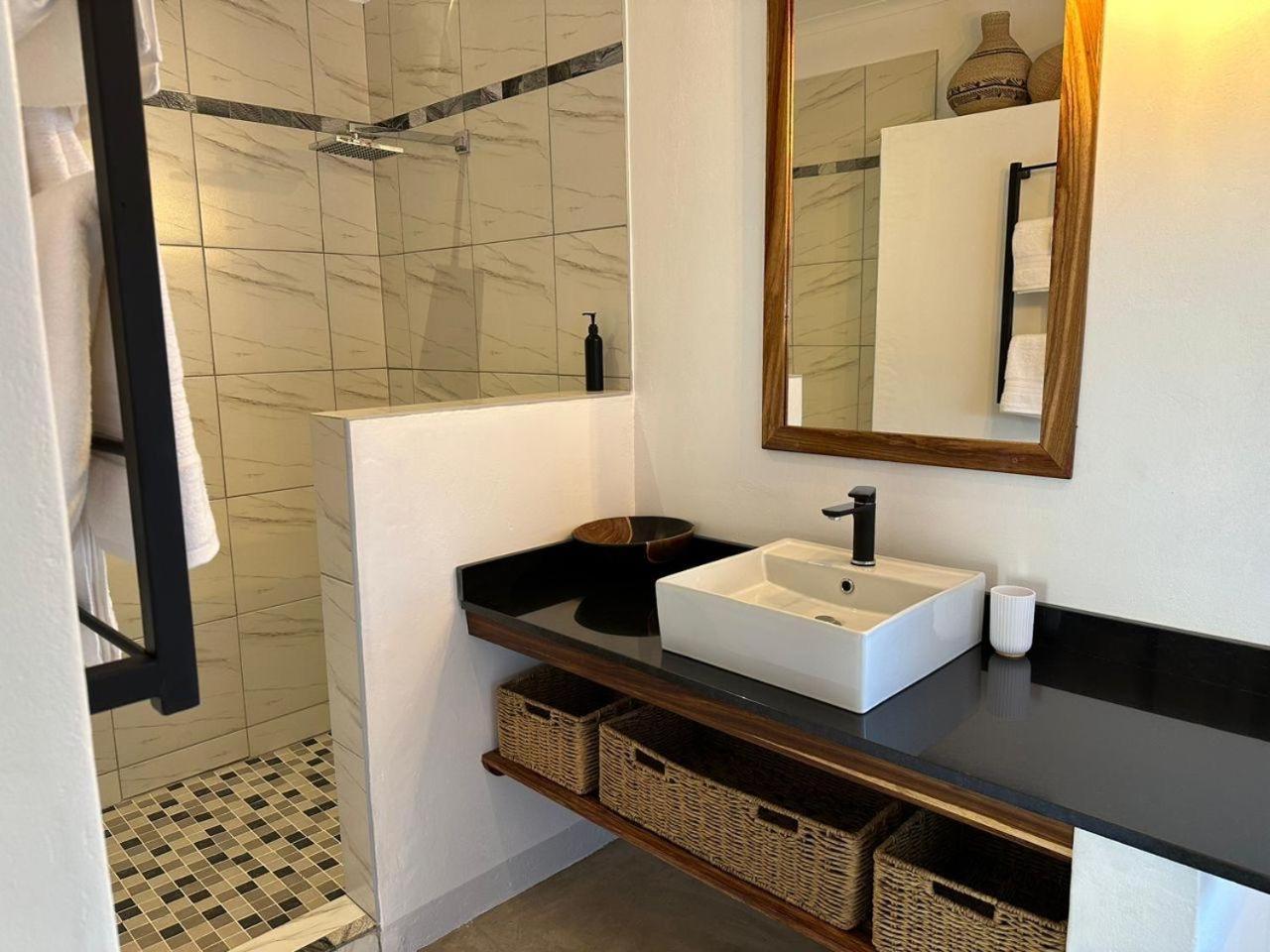 Kabakwe Guest Lodge