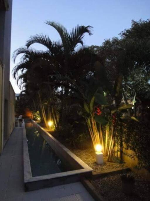 Casinha Charmosa em Camburizinho a 250m da Praia