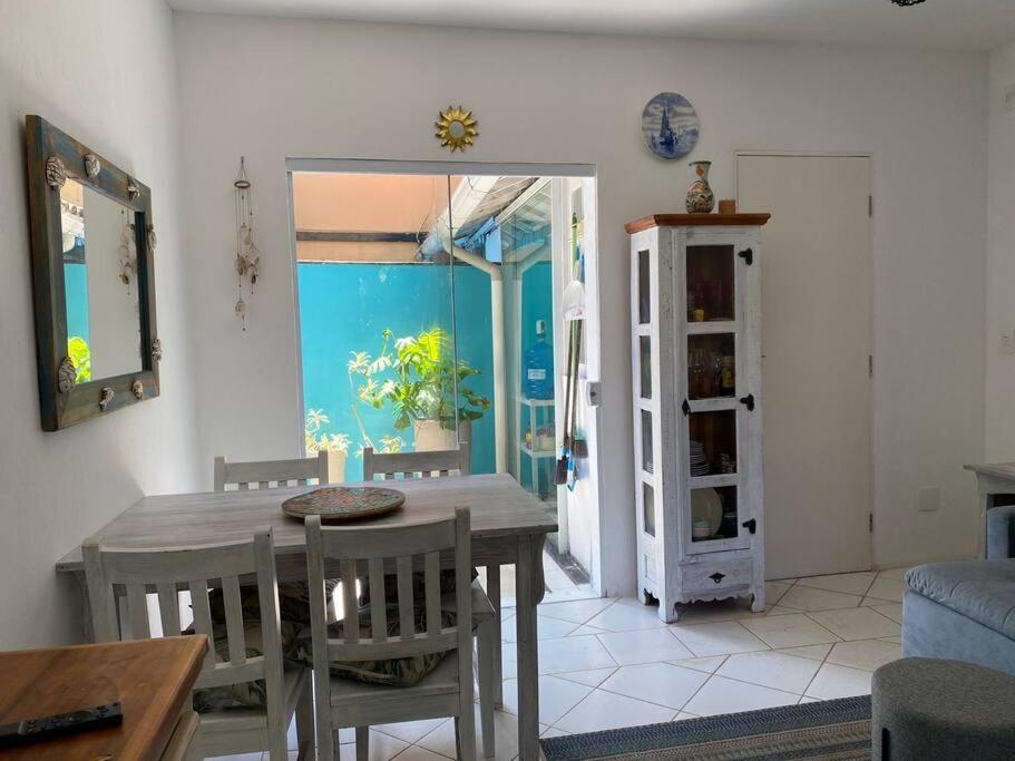 Casinha Charmosa em Camburizinho a 250m da Praia