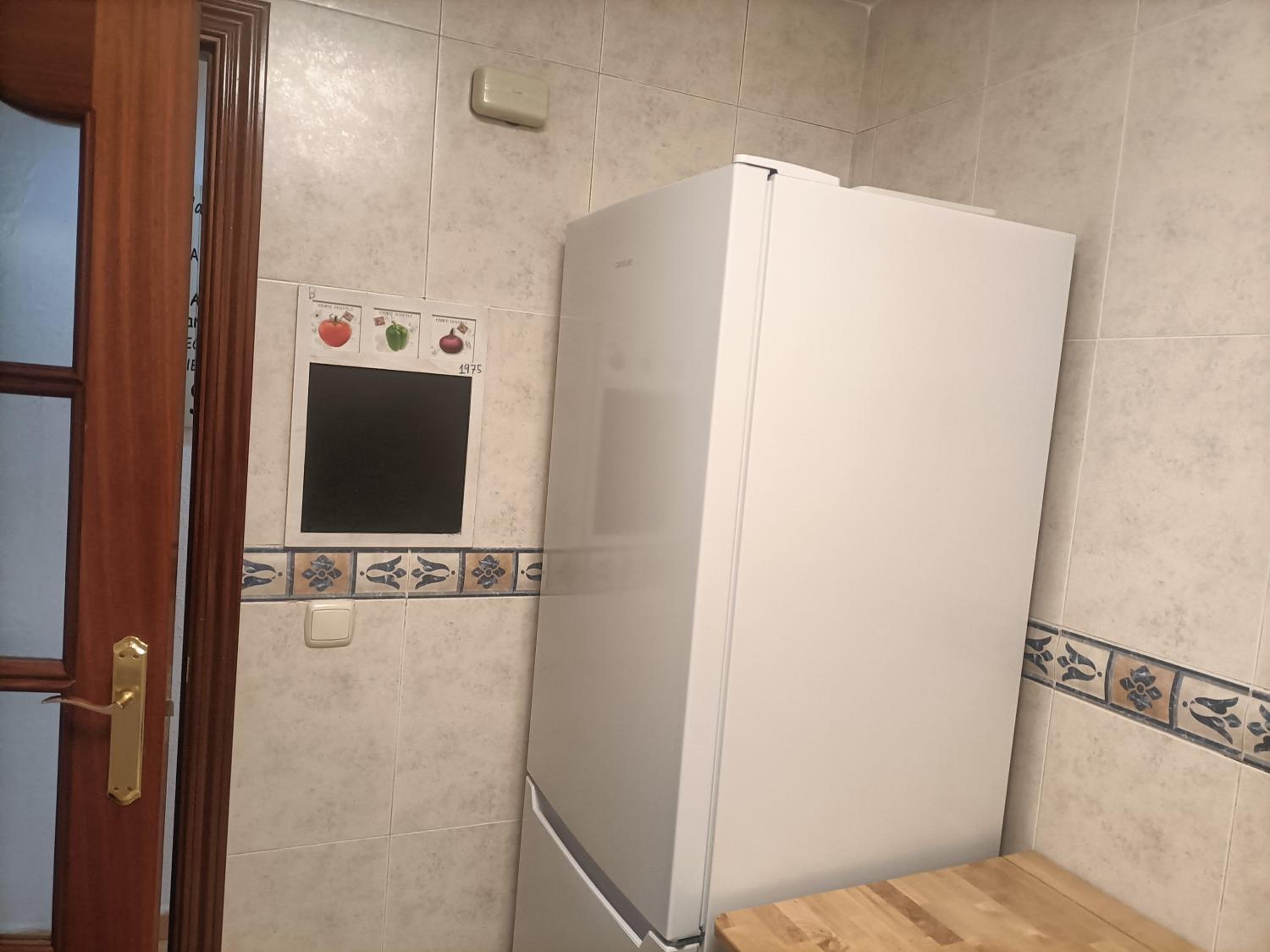 Apartamento Espacioso frente al Corte Ingles con plaza de garaje gratis - VU75