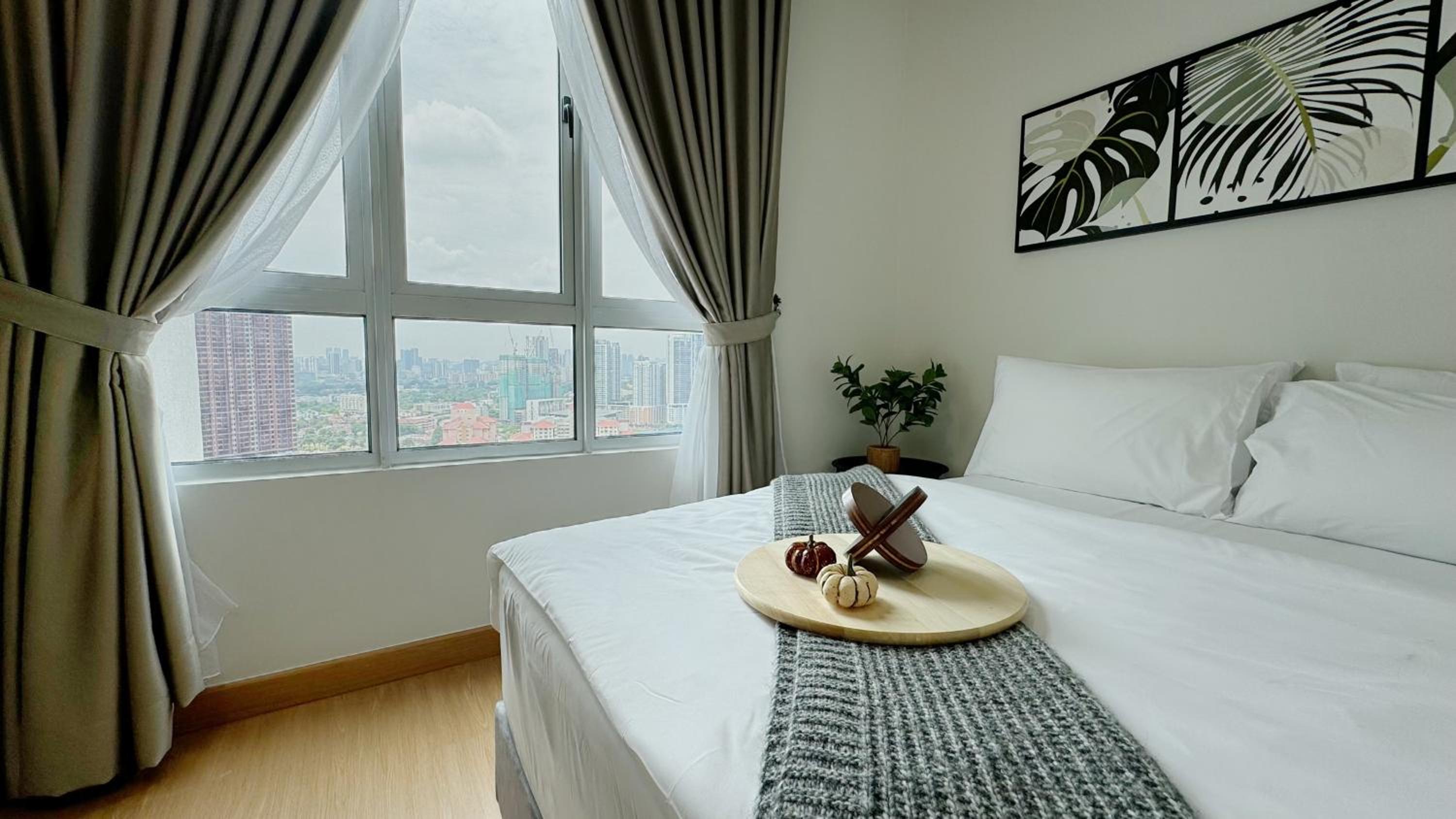 MH Platinum 2 Blissful Fully Aircon SUITE