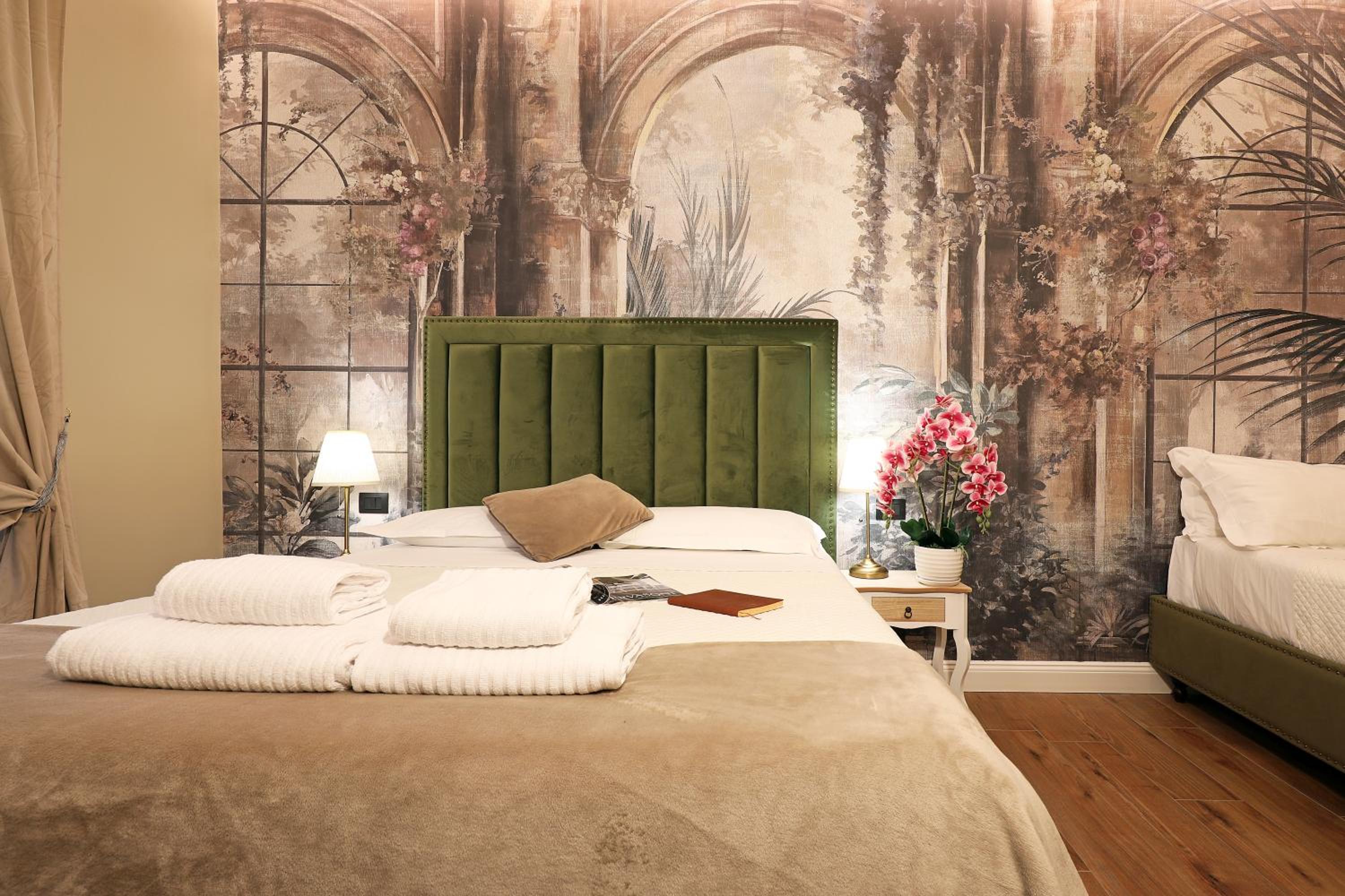 Grand Tour Rome Suites - Liberty Collection