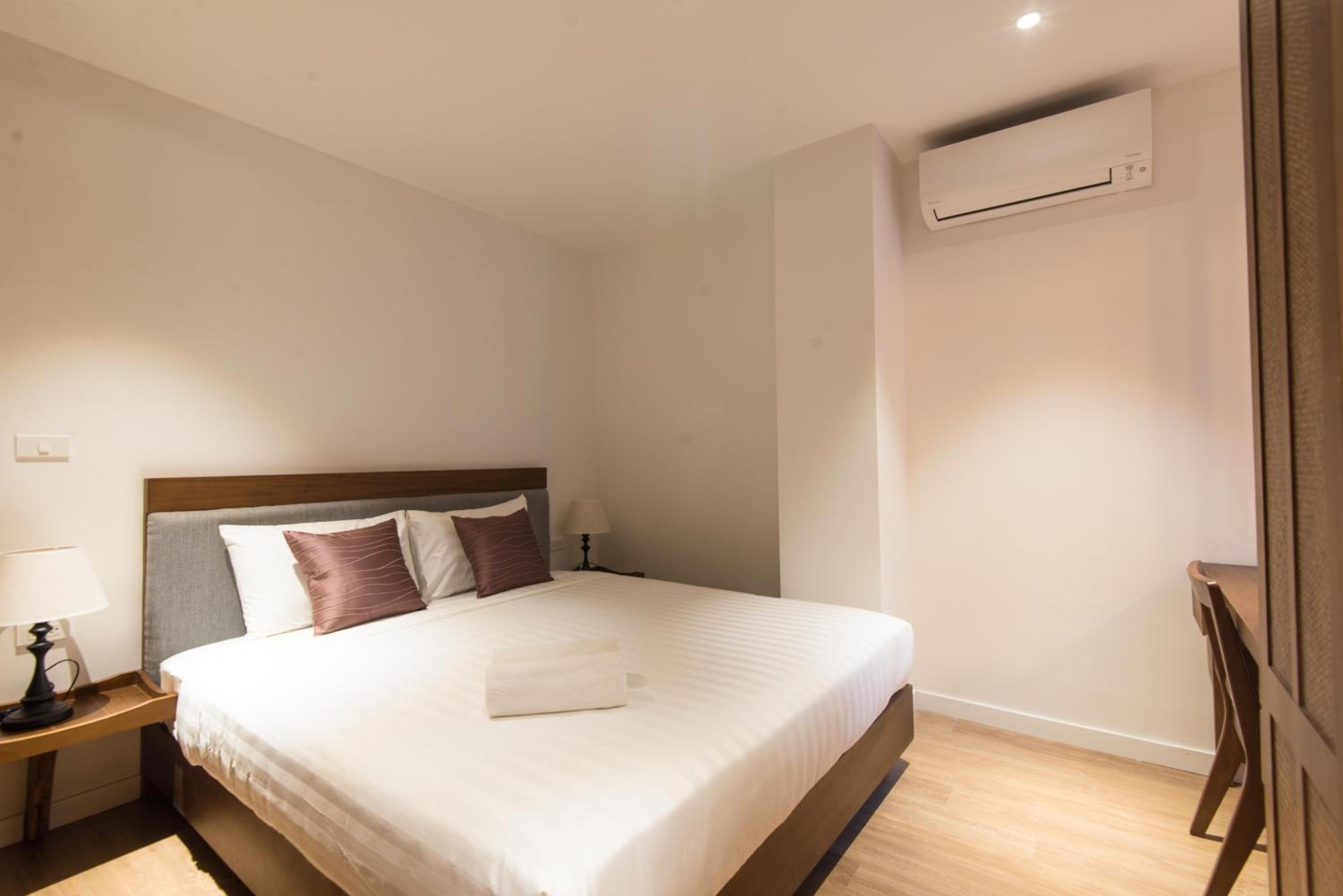 22housing Hotel & Apartment 81 Linh Lang
