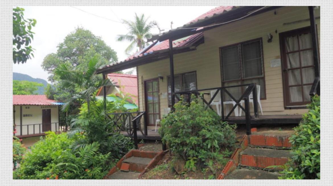 Tropical Garden Bungalow