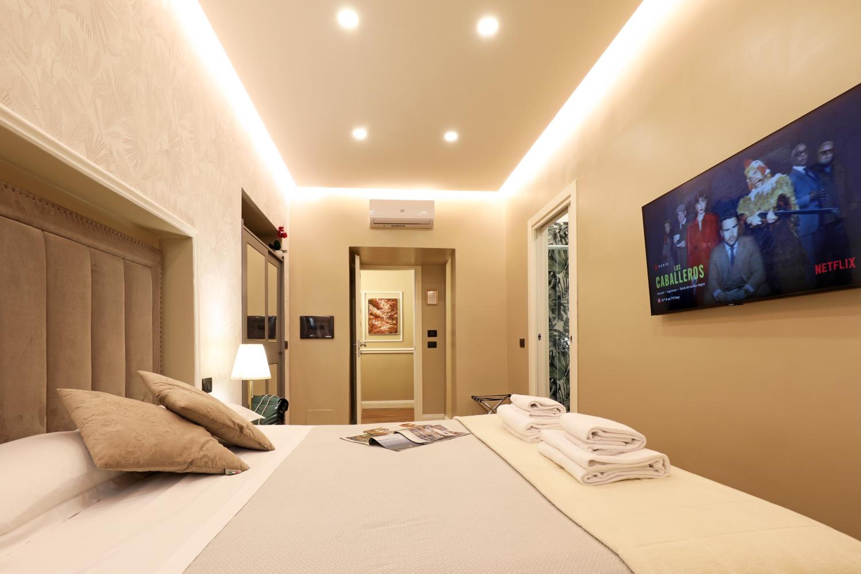Grand Tour Rome Suites - Liberty Collection