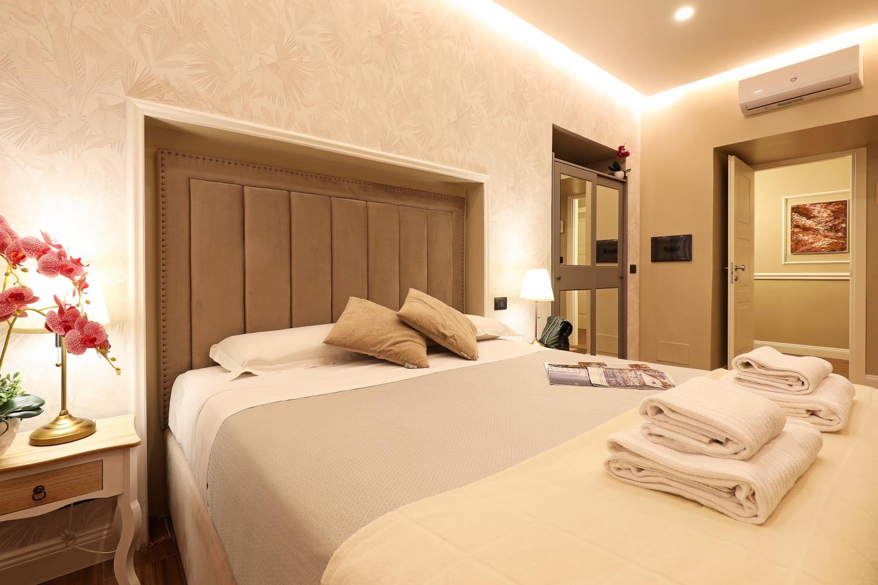 Grand Tour Rome Suites - Liberty Collection