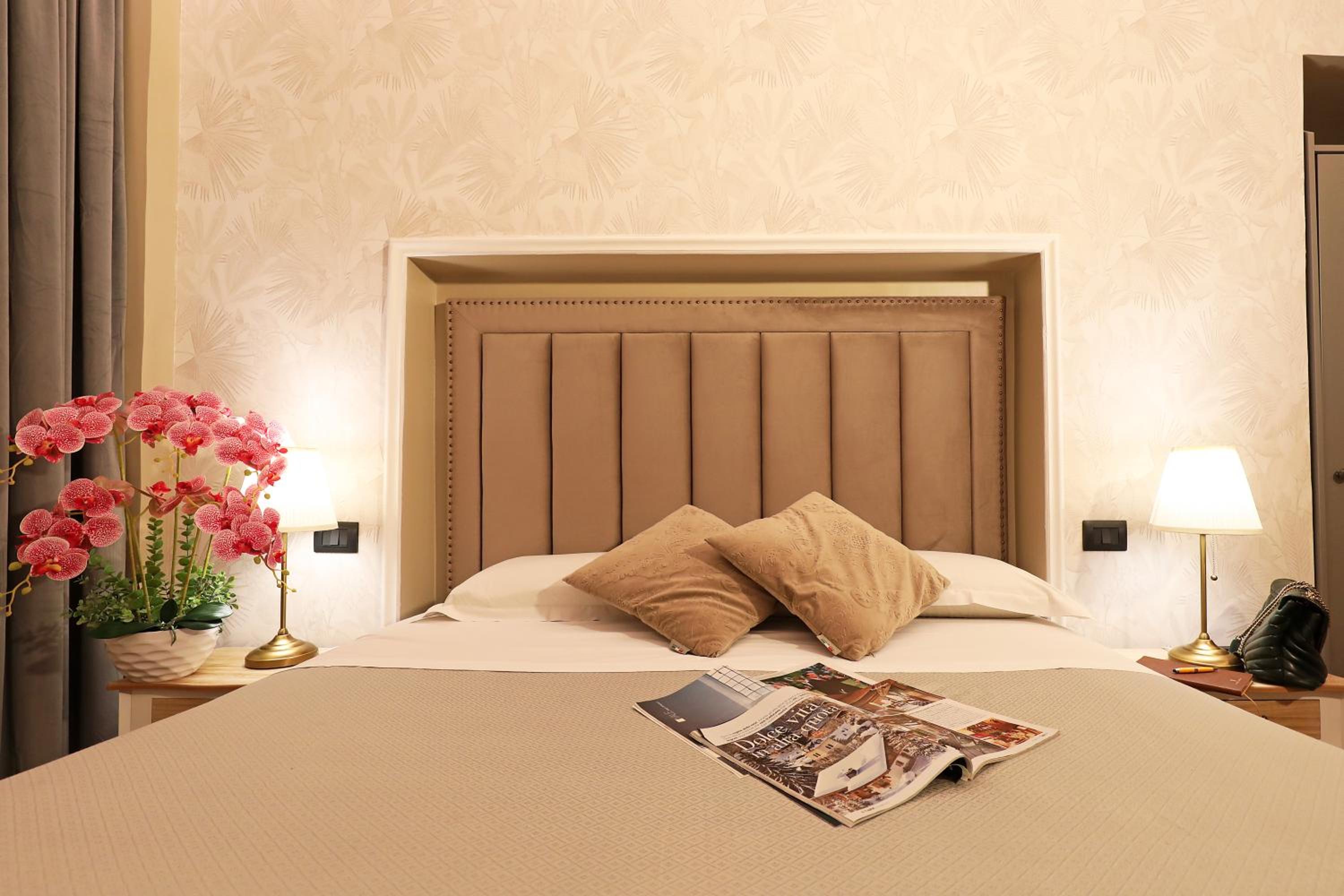 Grand Tour Rome Suites - Liberty Collection
