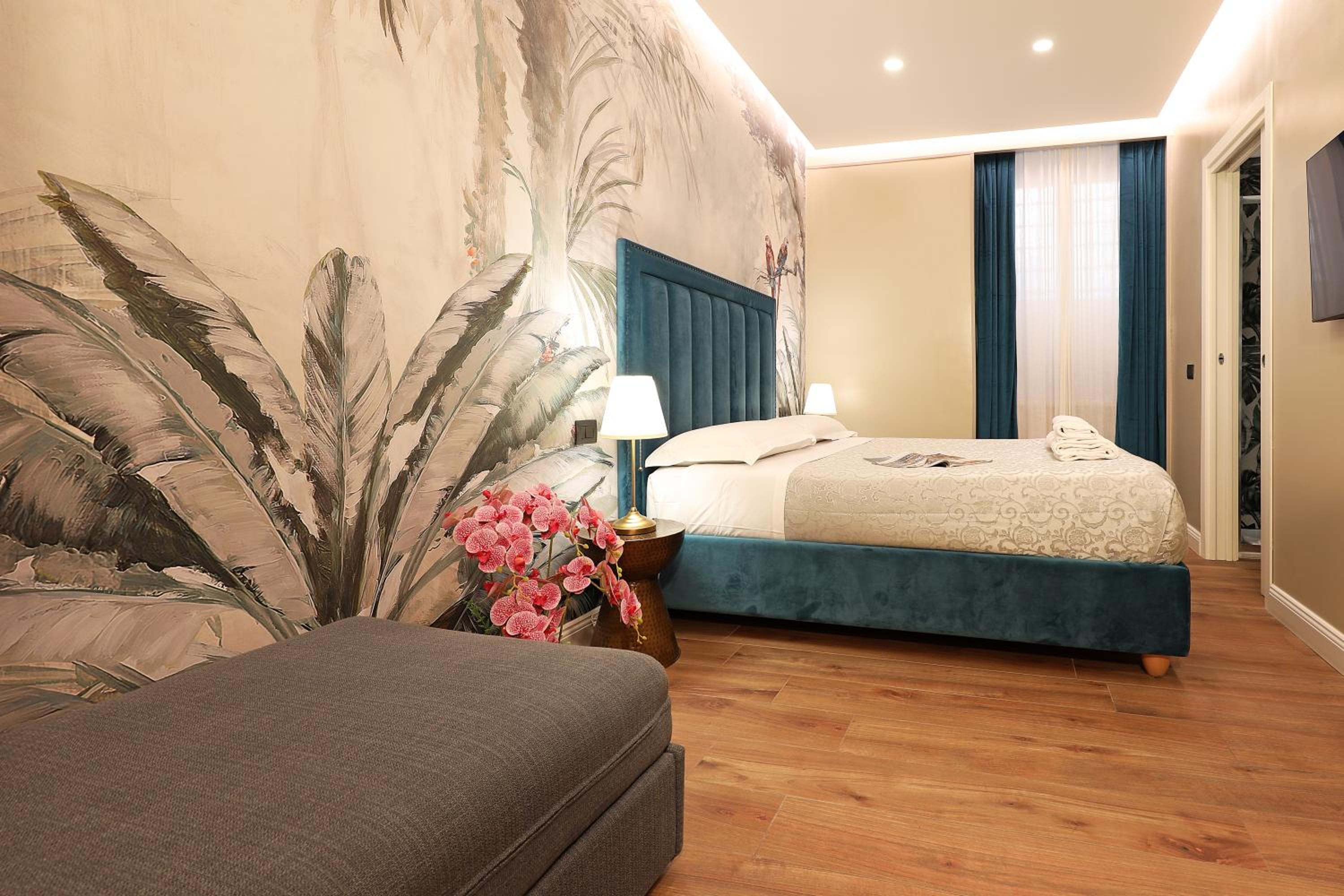 Grand Tour Rome Suites - Liberty Collection