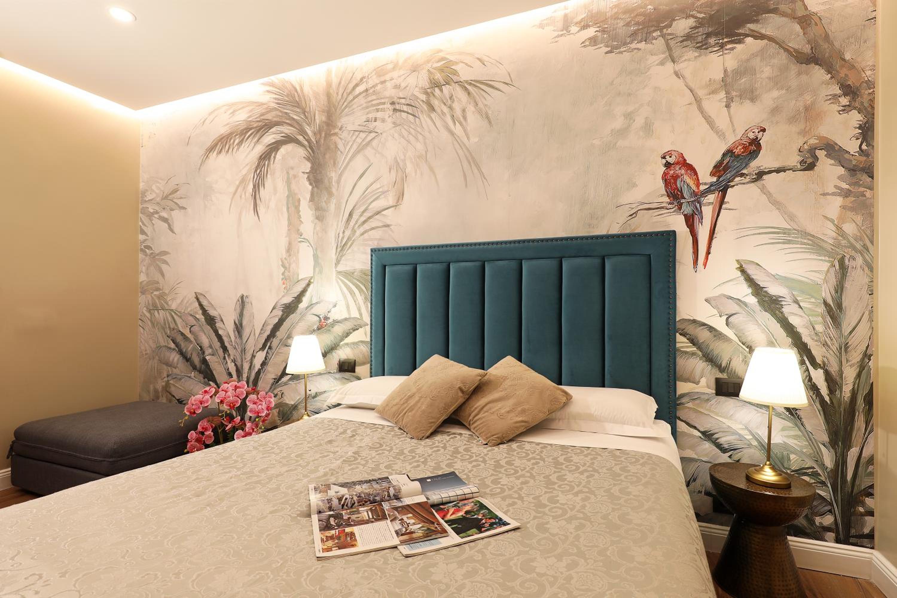 Grand Tour Rome Suites - Liberty Collection