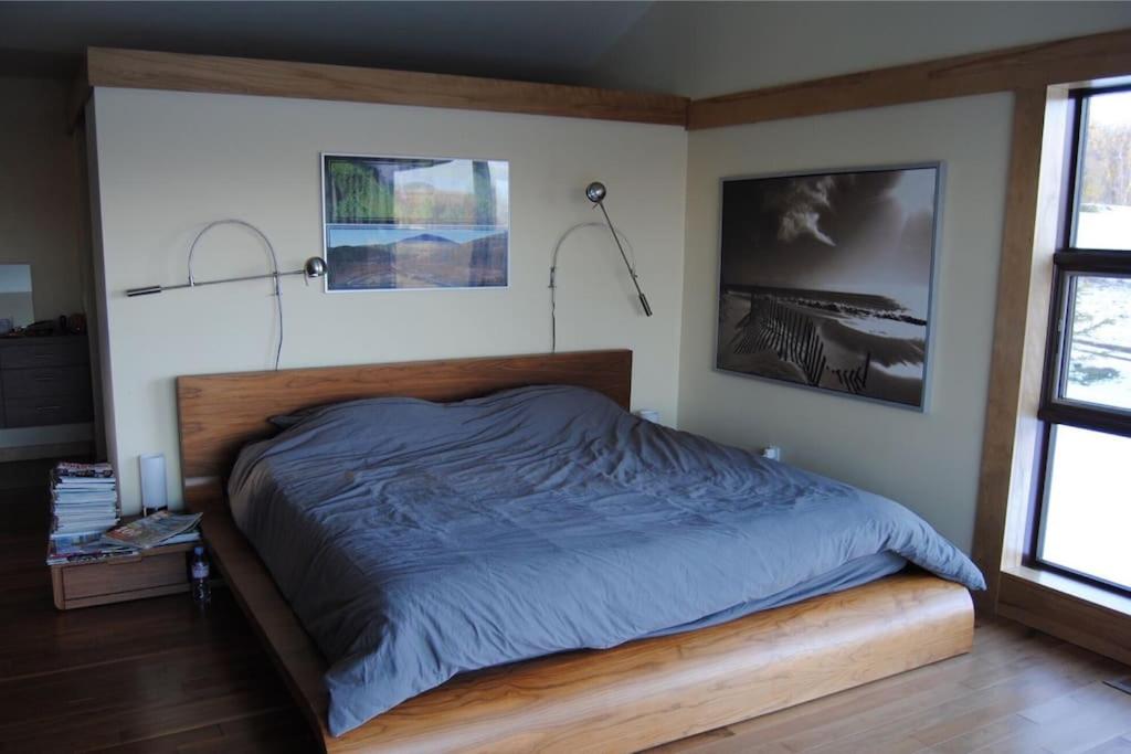 Spacious luxurious Villa, bright cottage, pool, Jacuzzi, sauna, nature