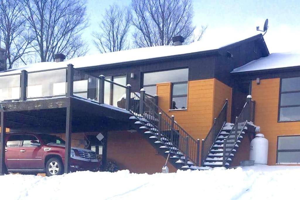 Spacious luxurious Villa, bright cottage, pool, Jacuzzi, sauna, nature