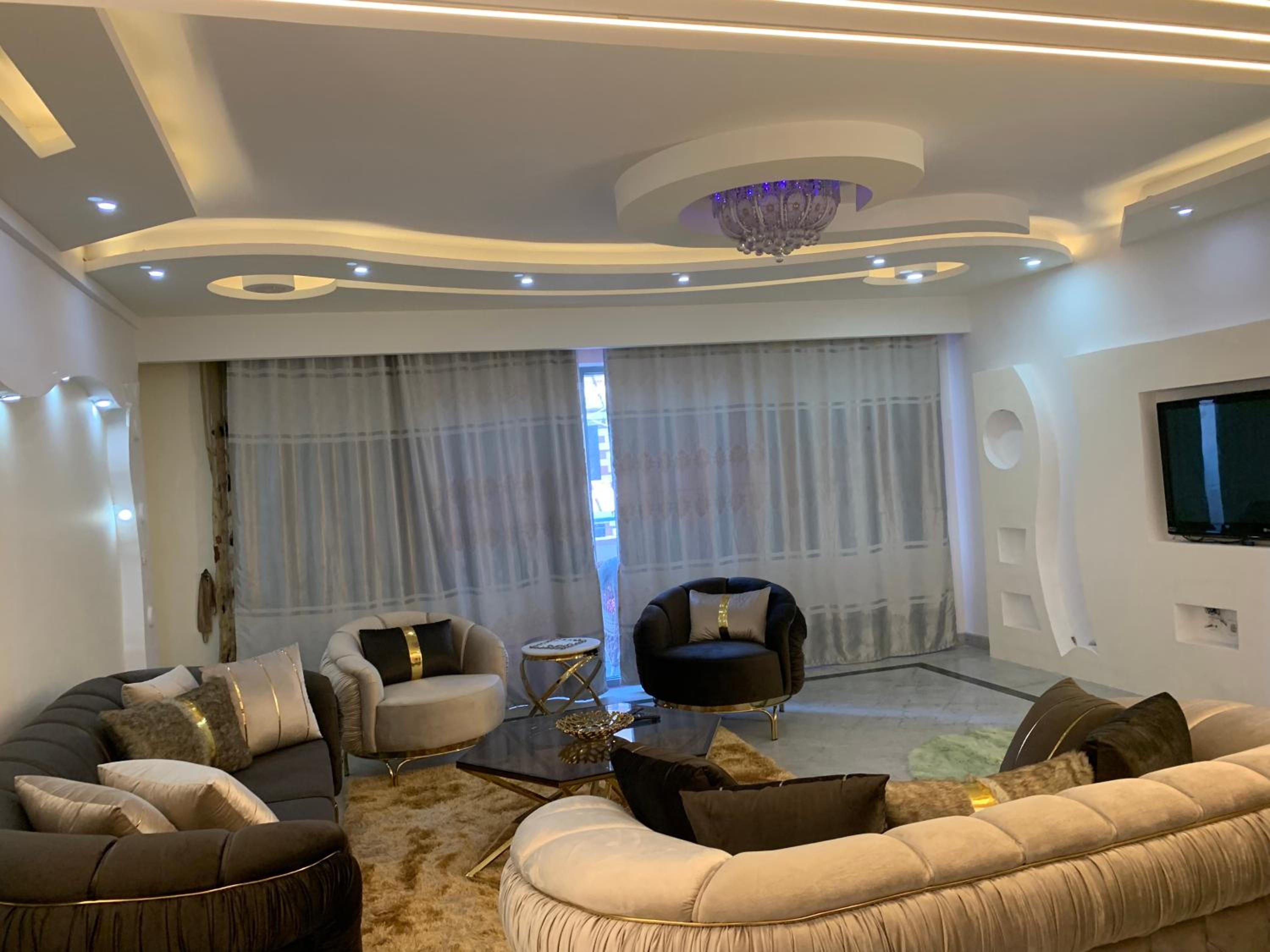Four seasons at san stefano grand plaza