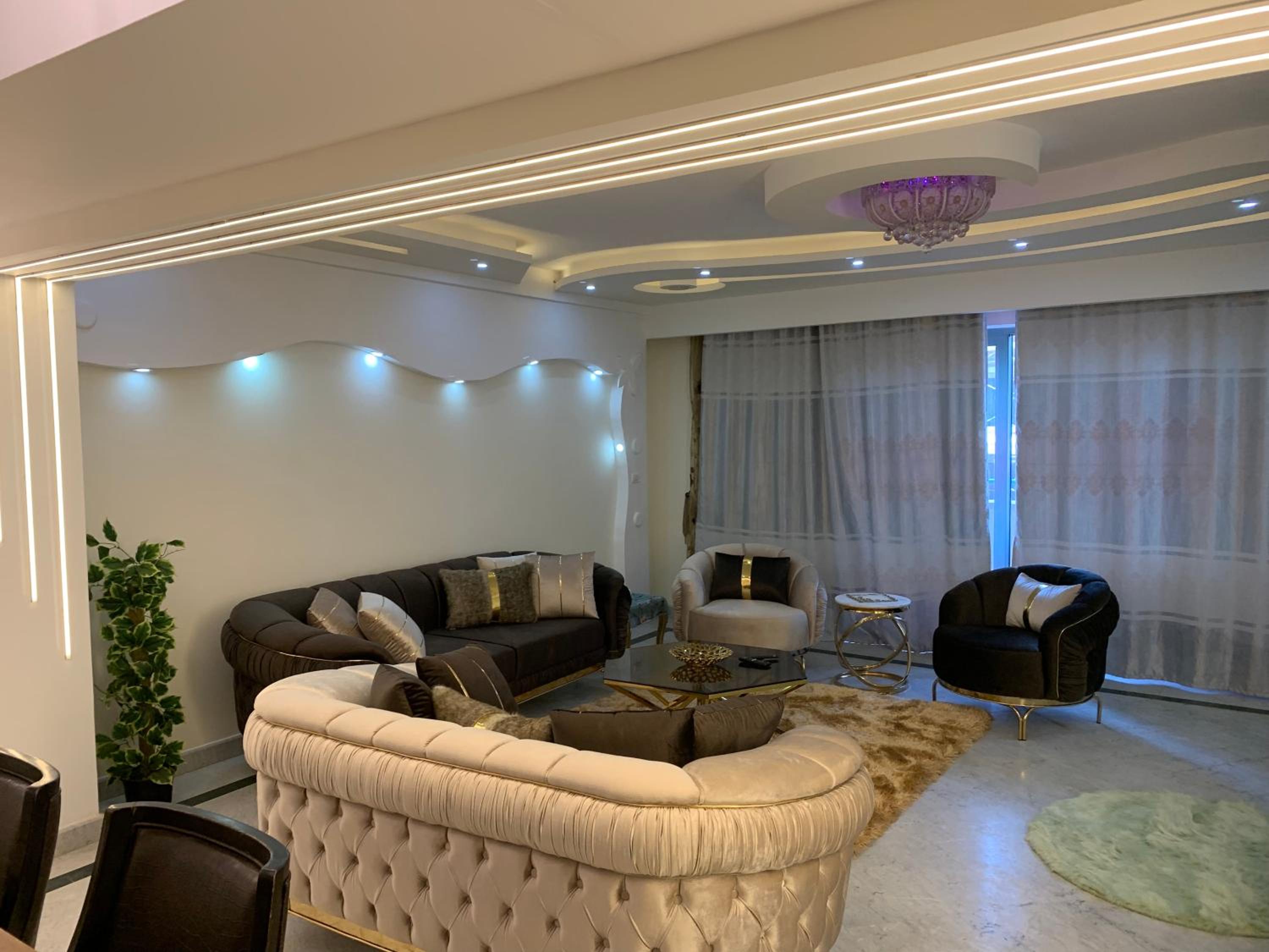 Four seasons at san stefano grand plaza