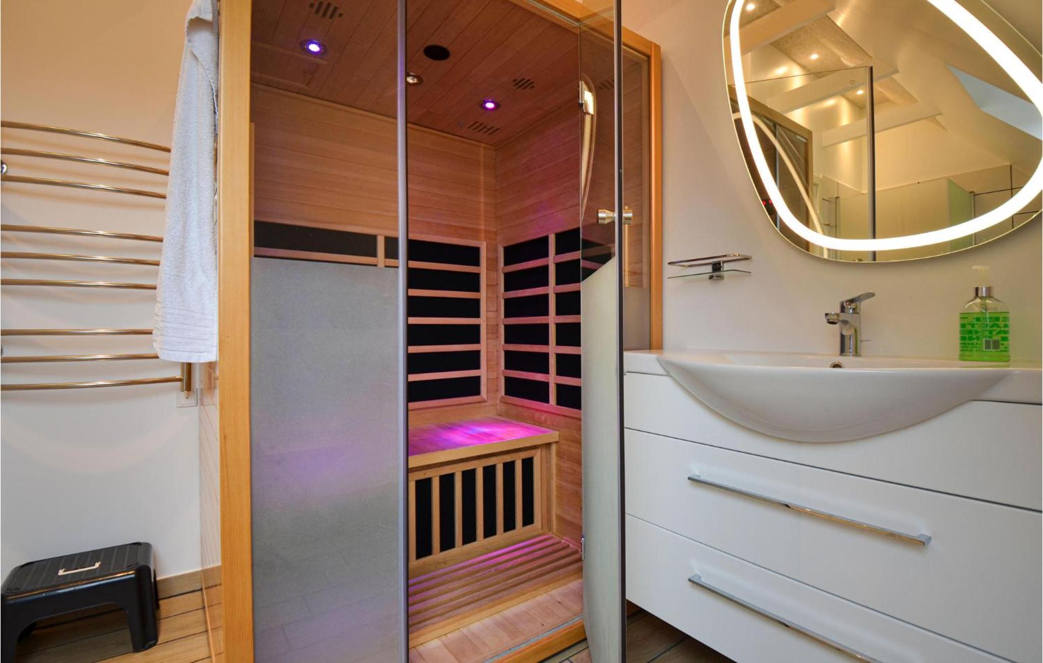 Amazing Home In Glesborg With Sauna