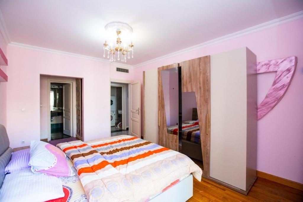 Four seasons at san stefano grand plaza