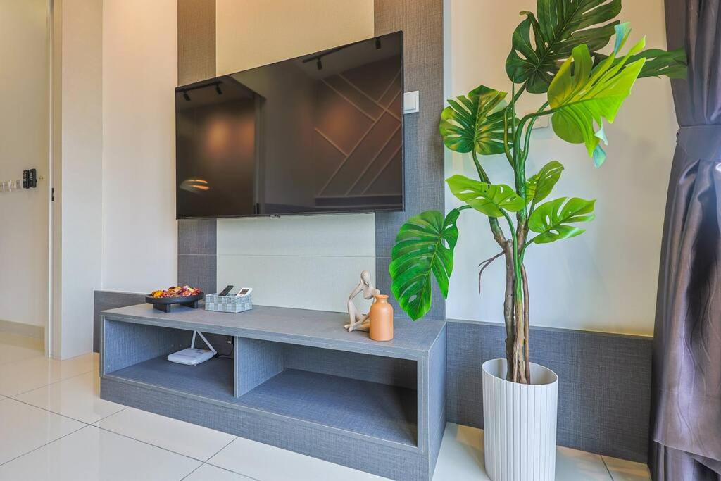 Continew TRX Corner 2-BR, 2 Balconies City Views