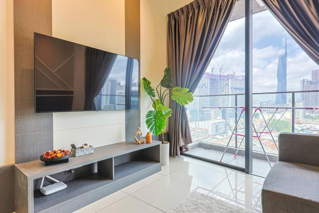 Continew TRX Corner 2-BR, 2 Balconies City Views