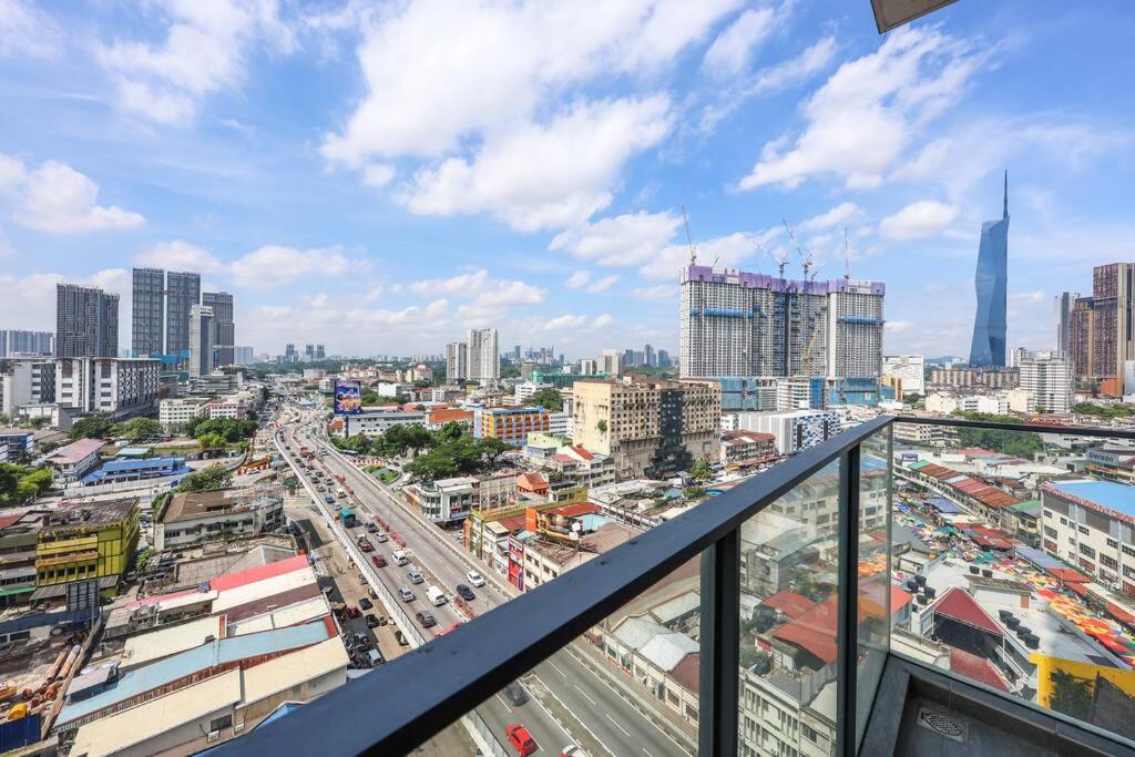 Continew TRX Corner 2-BR, 2 Balconies City Views