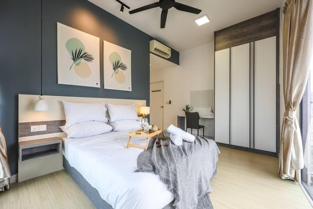 Continew TRX Corner 2-BR, 2 Balconies City Views