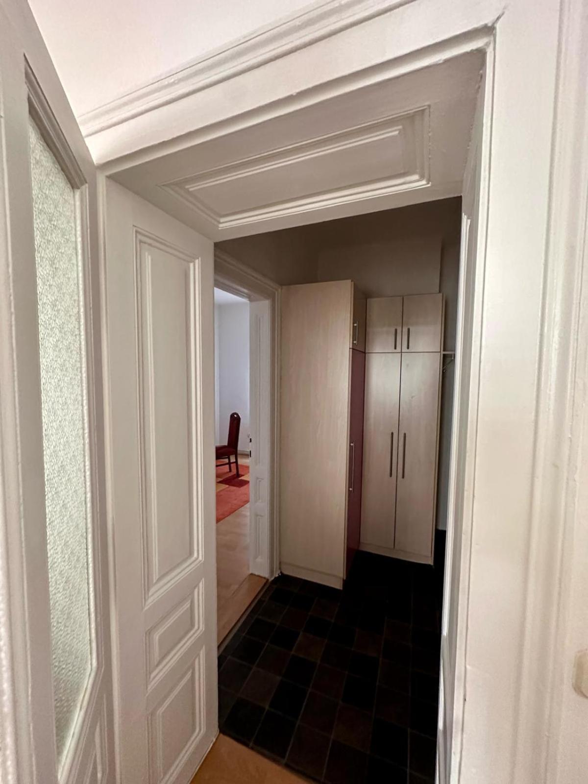 Silvias Apartment