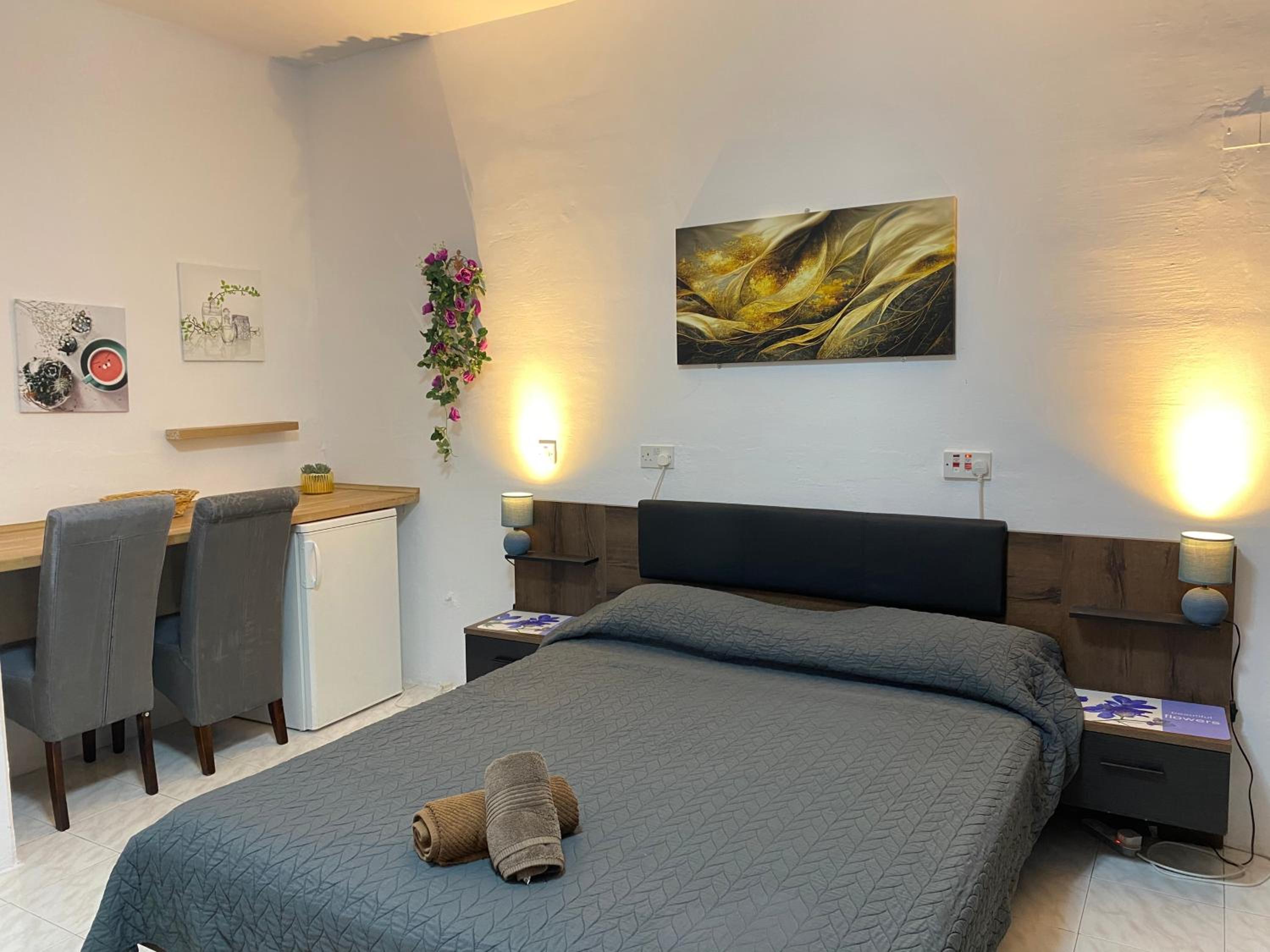 Sea Breeze Retreat - Comfort Apartments in the Heart of Sliema
