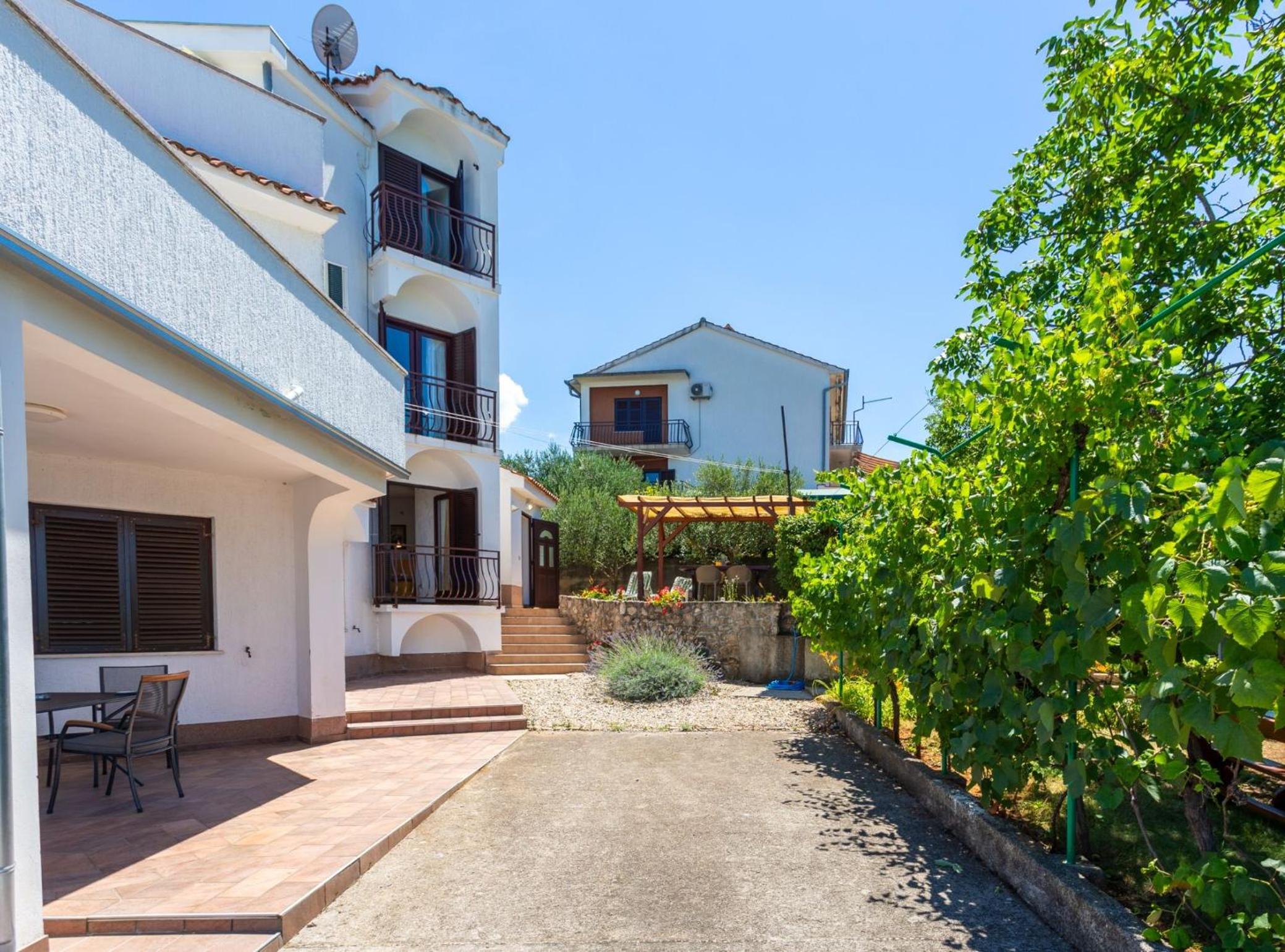 Apartment Anivija