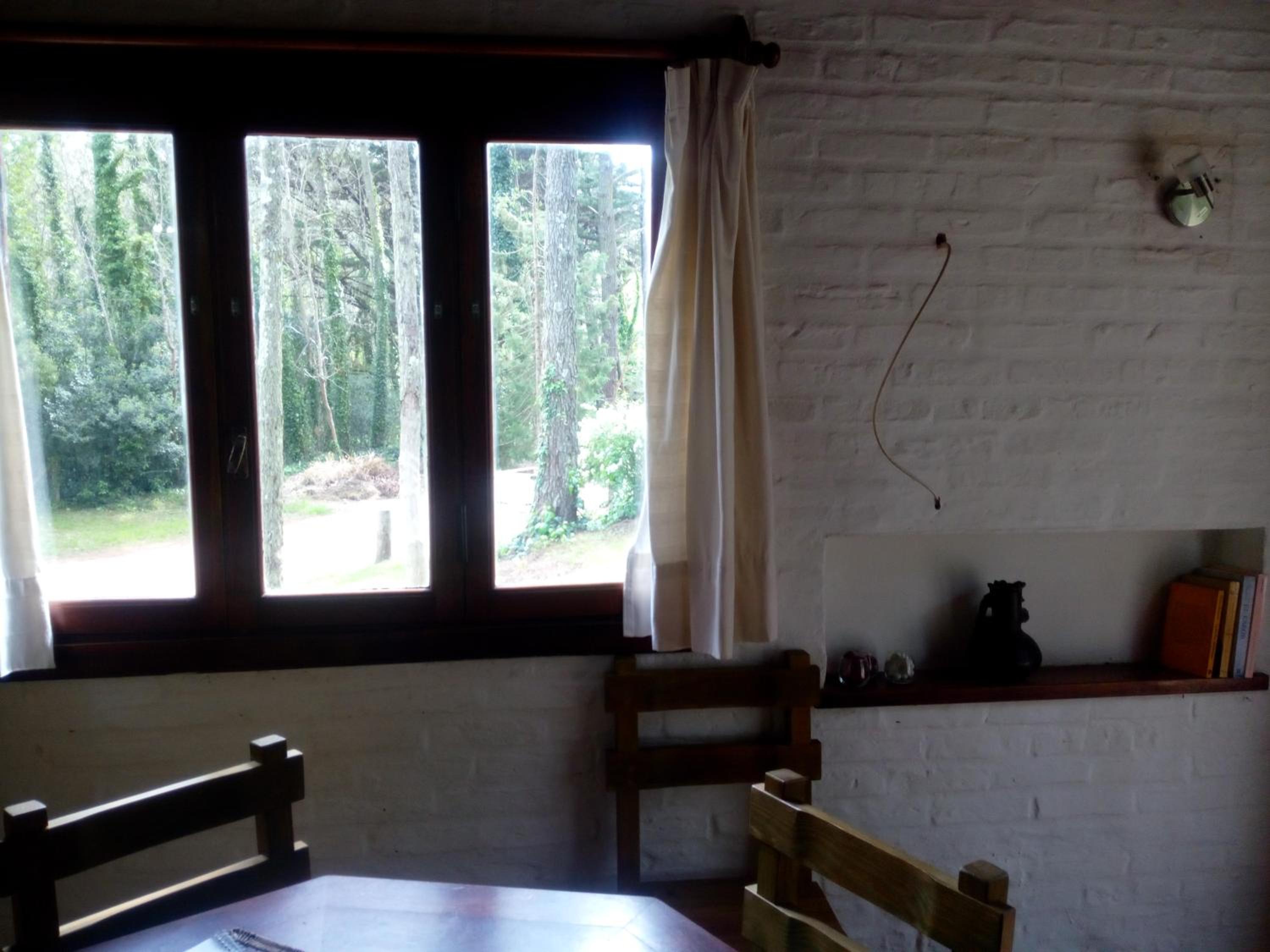 Habitación cerca del golf con baño privado en CASA COMPARTIDA