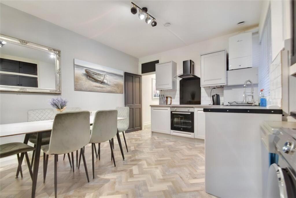 Kingsdown Apartment