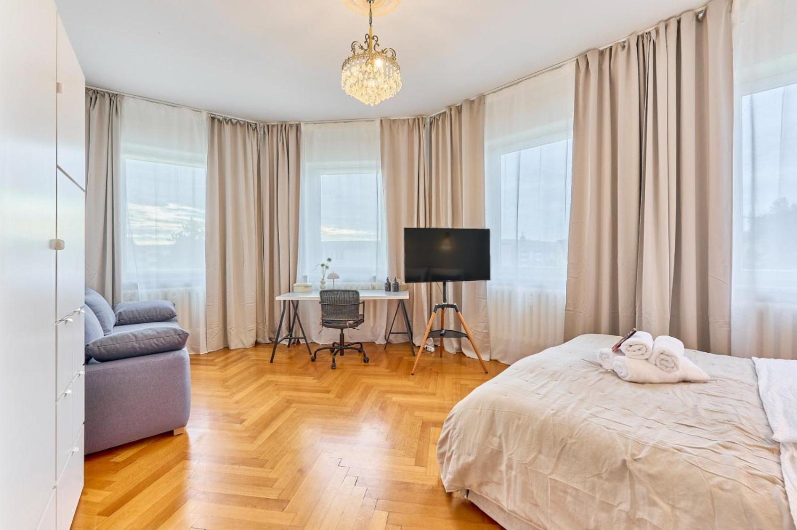 NEW Lisa 3, Guestroom-WG-Zimmer Eggert view 5