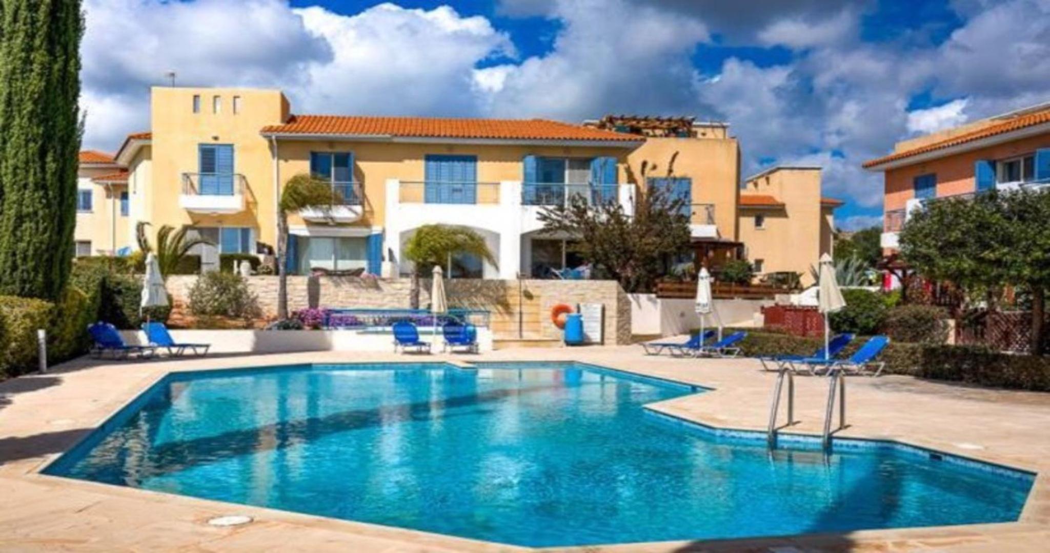 IRINI - Superior Luxury Apartment, Just 13 Minutes from Paphos