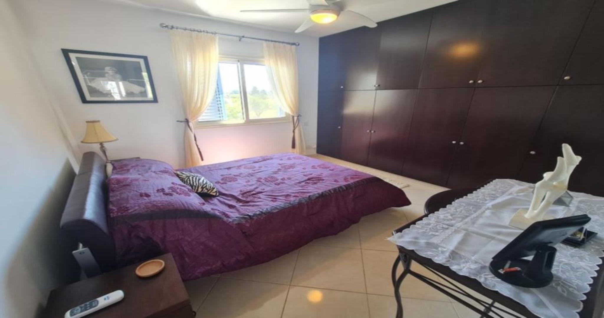 IRINI - Superior Luxury Apartment, Just 13 Minutes from Paphos