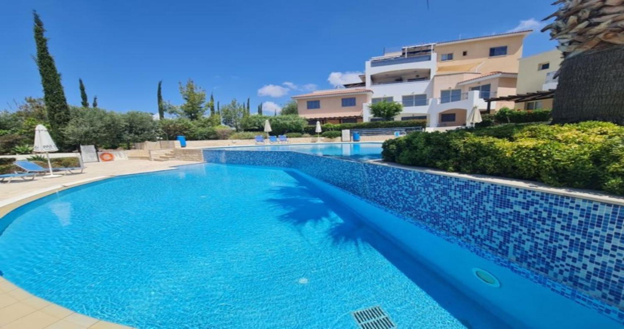 IRINI - Superior Luxury Apartment, Just 13 Minutes from Paphos